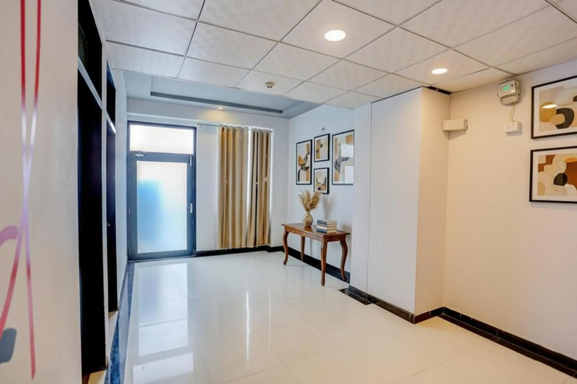 Lobby or reception in FabHotel Grand Capitol