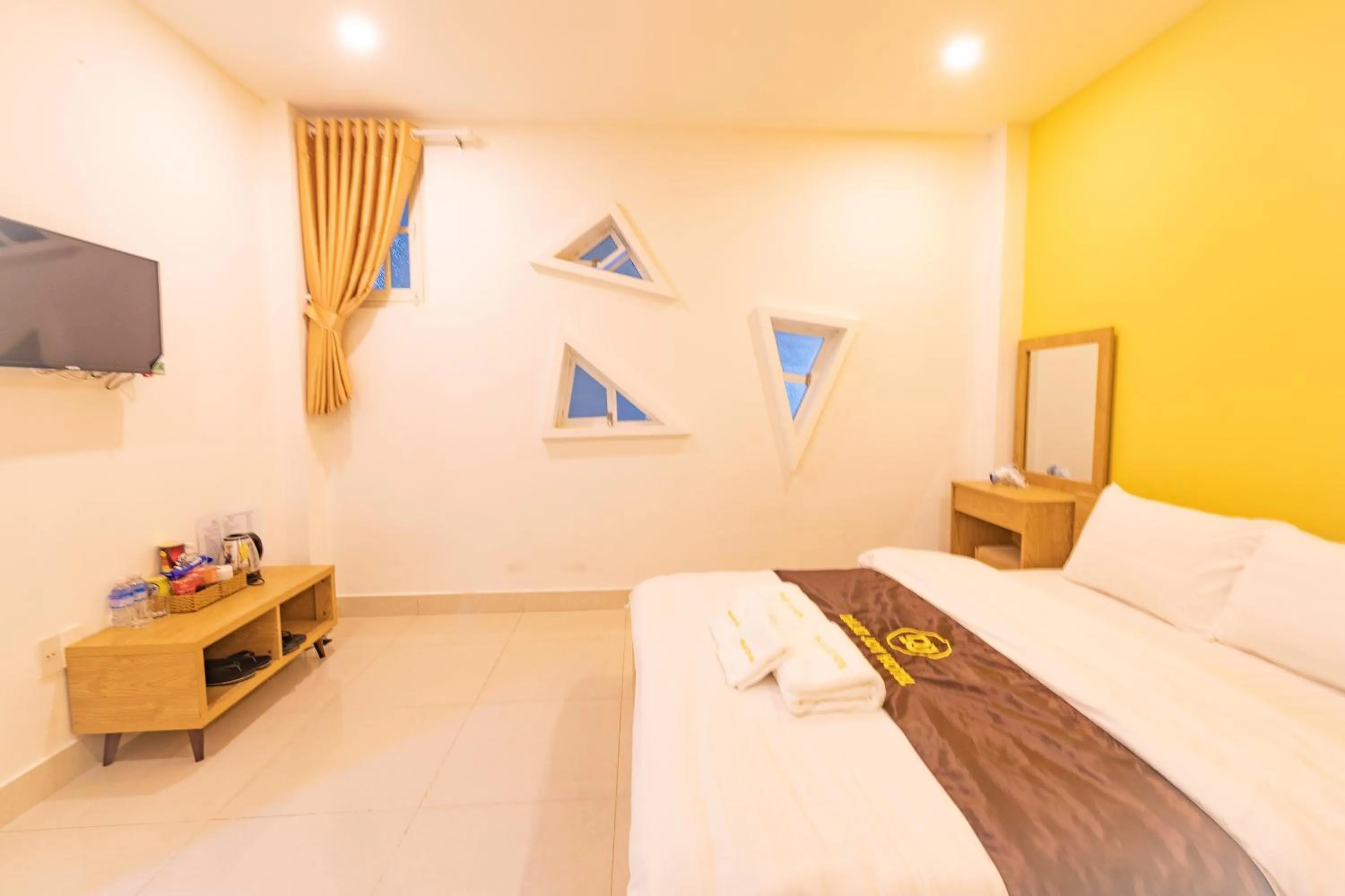 Bed in Dalat Joy Hotel