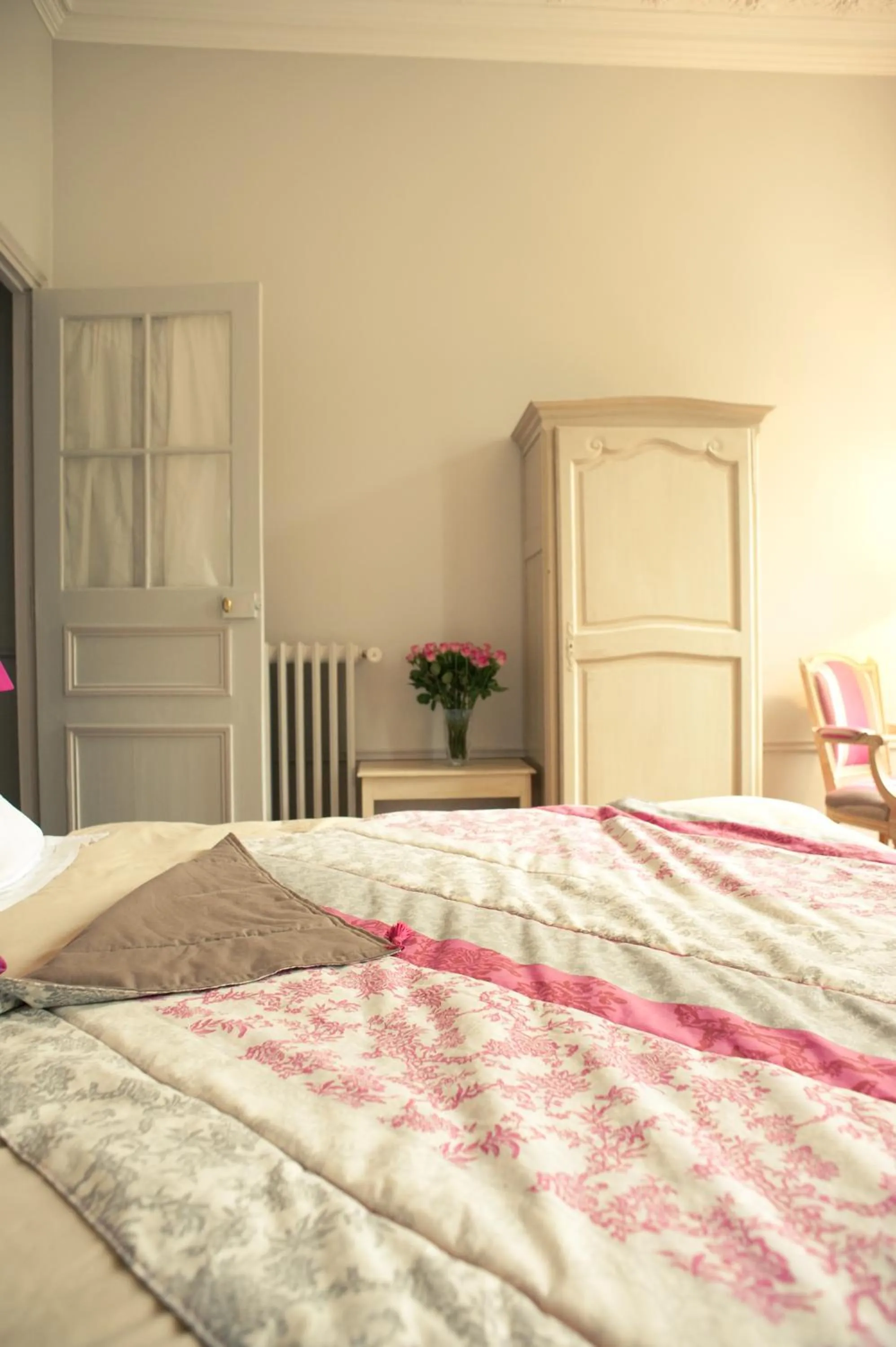 Bedroom, Bed in Le Chateau De La Vierge