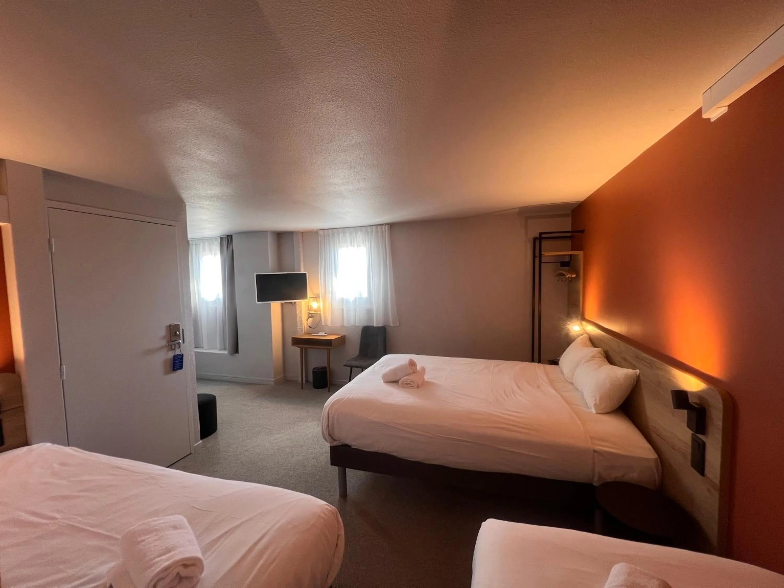Bed in Sure Hotel by Best Western Nimes Est