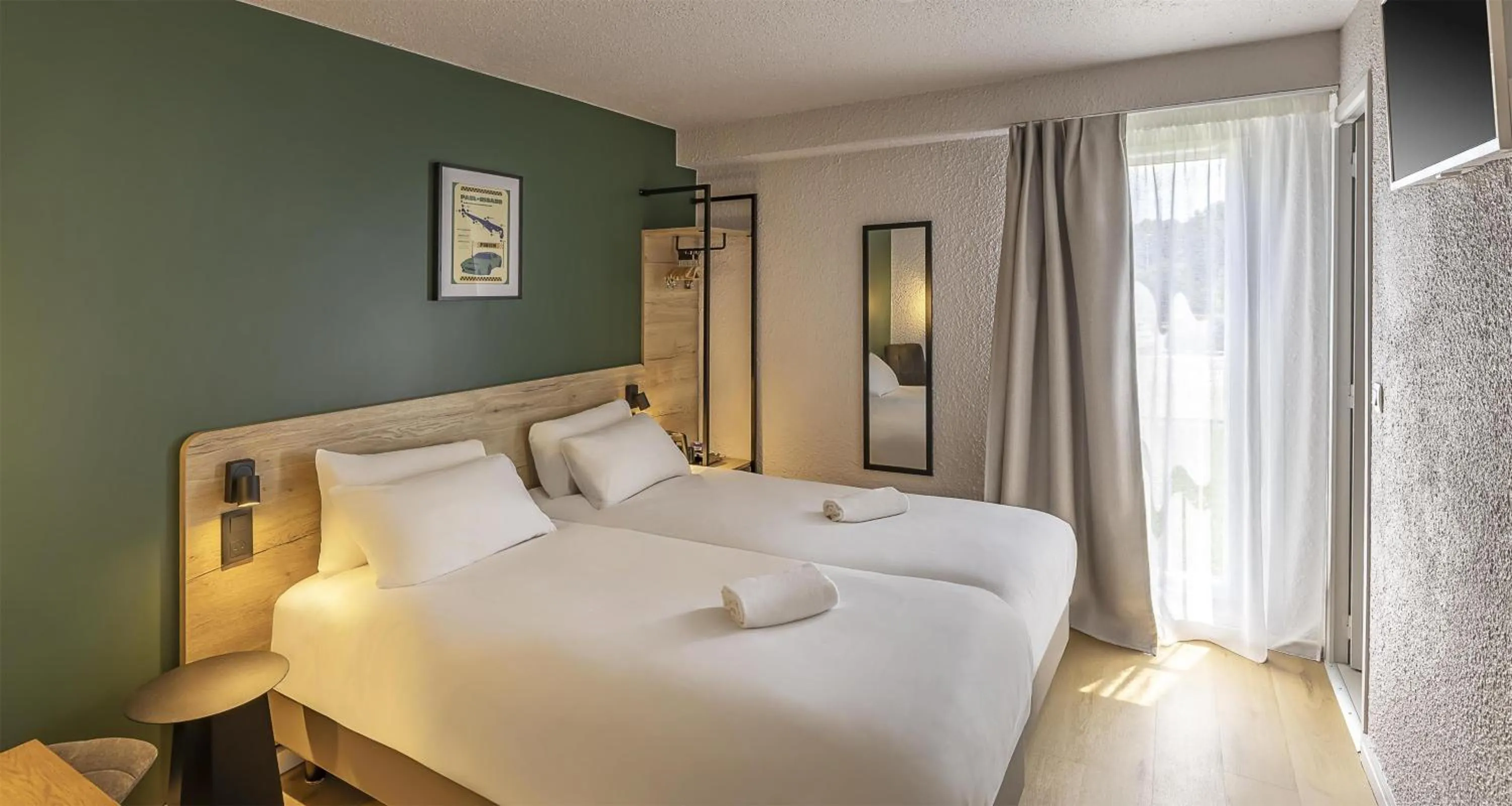 View (from property/room), Bed in Sure Hotel by Best Western Nimes Est