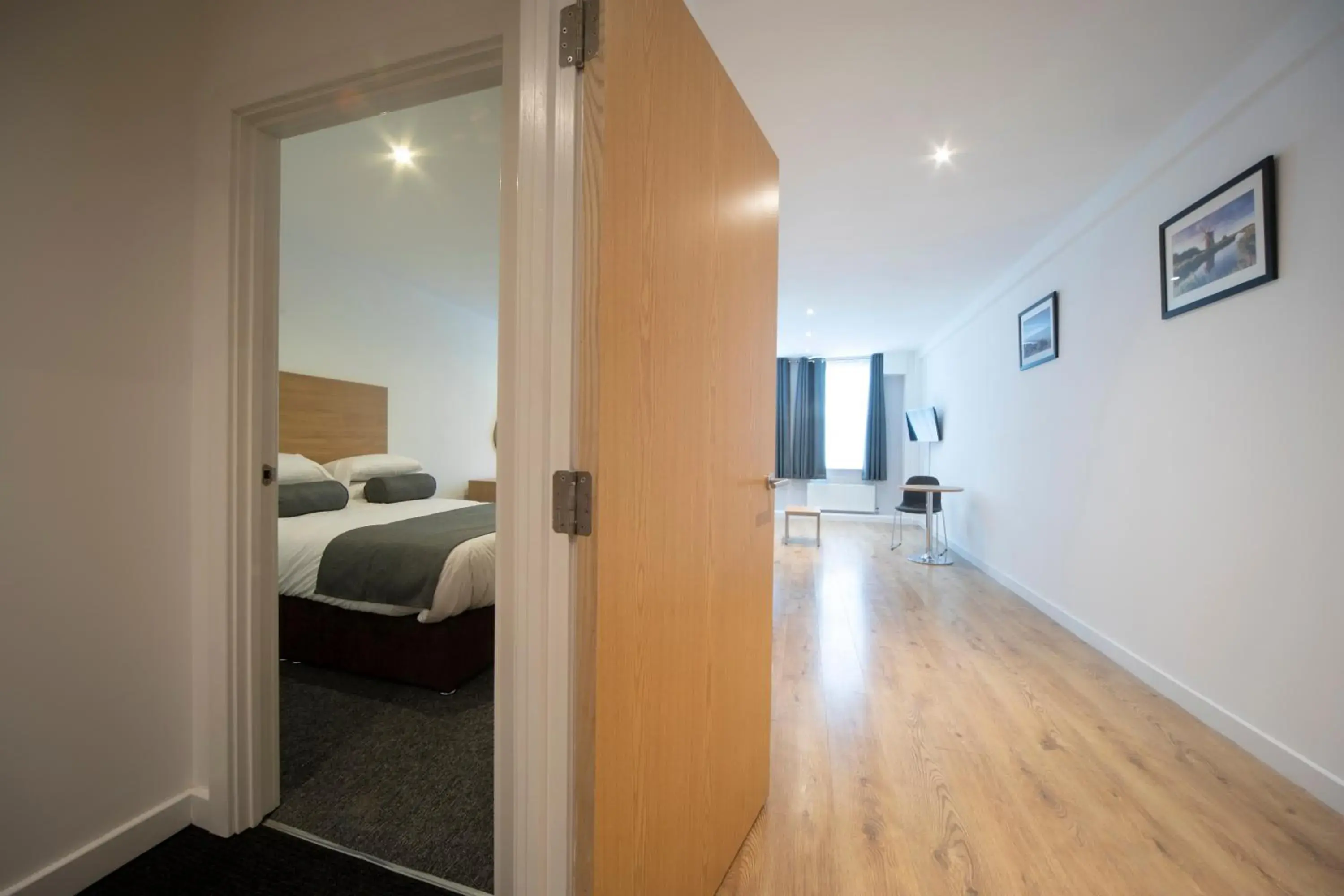 One-Bedroom Apartment in Wellington Apartments One-Bedroom Apartment in Wellington Apartments