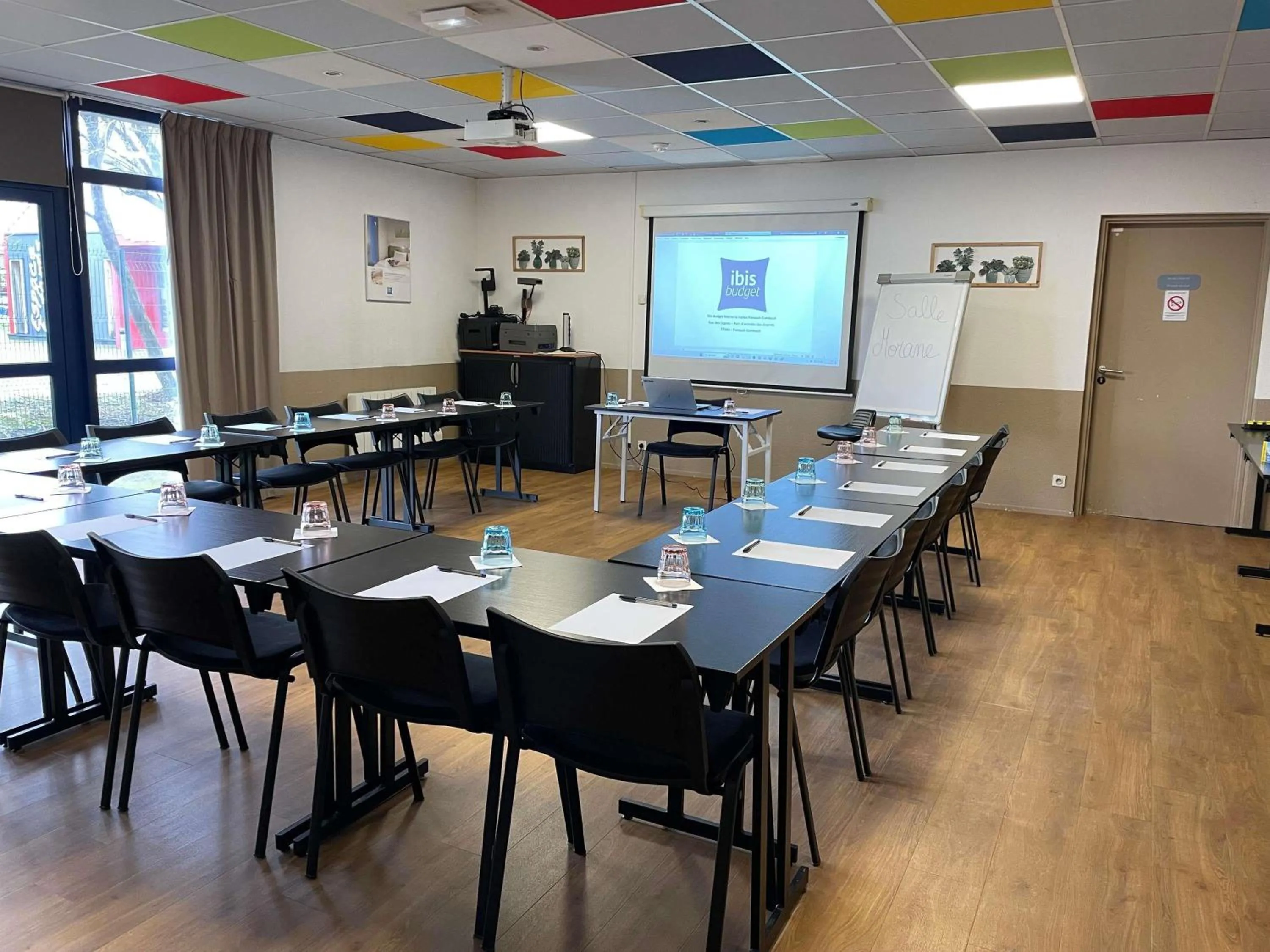 Meeting/conference room in ibis budget Marne la Vallée Pontault Combault