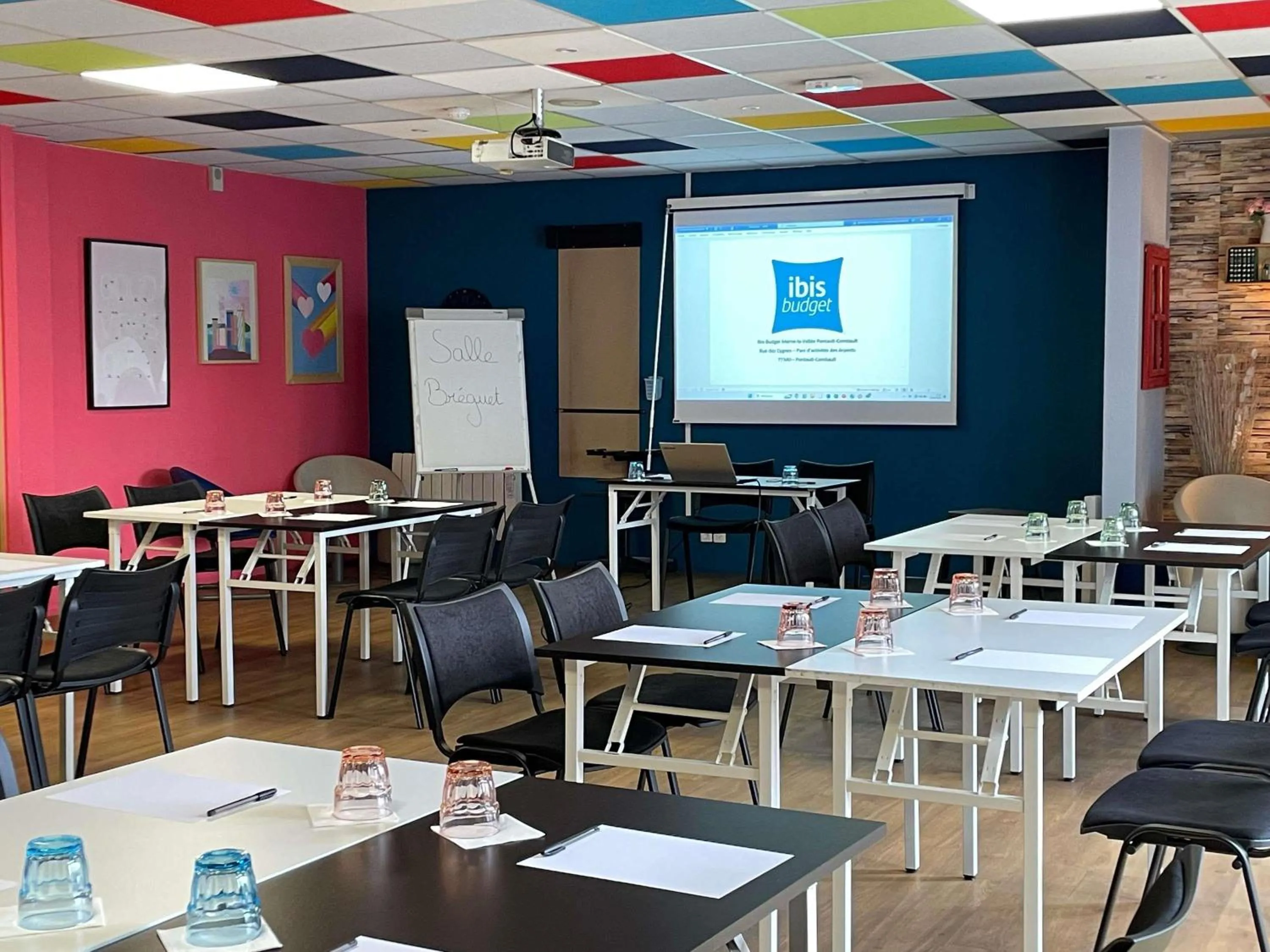Meeting/conference room in ibis budget Marne la Vallée Pontault Combault