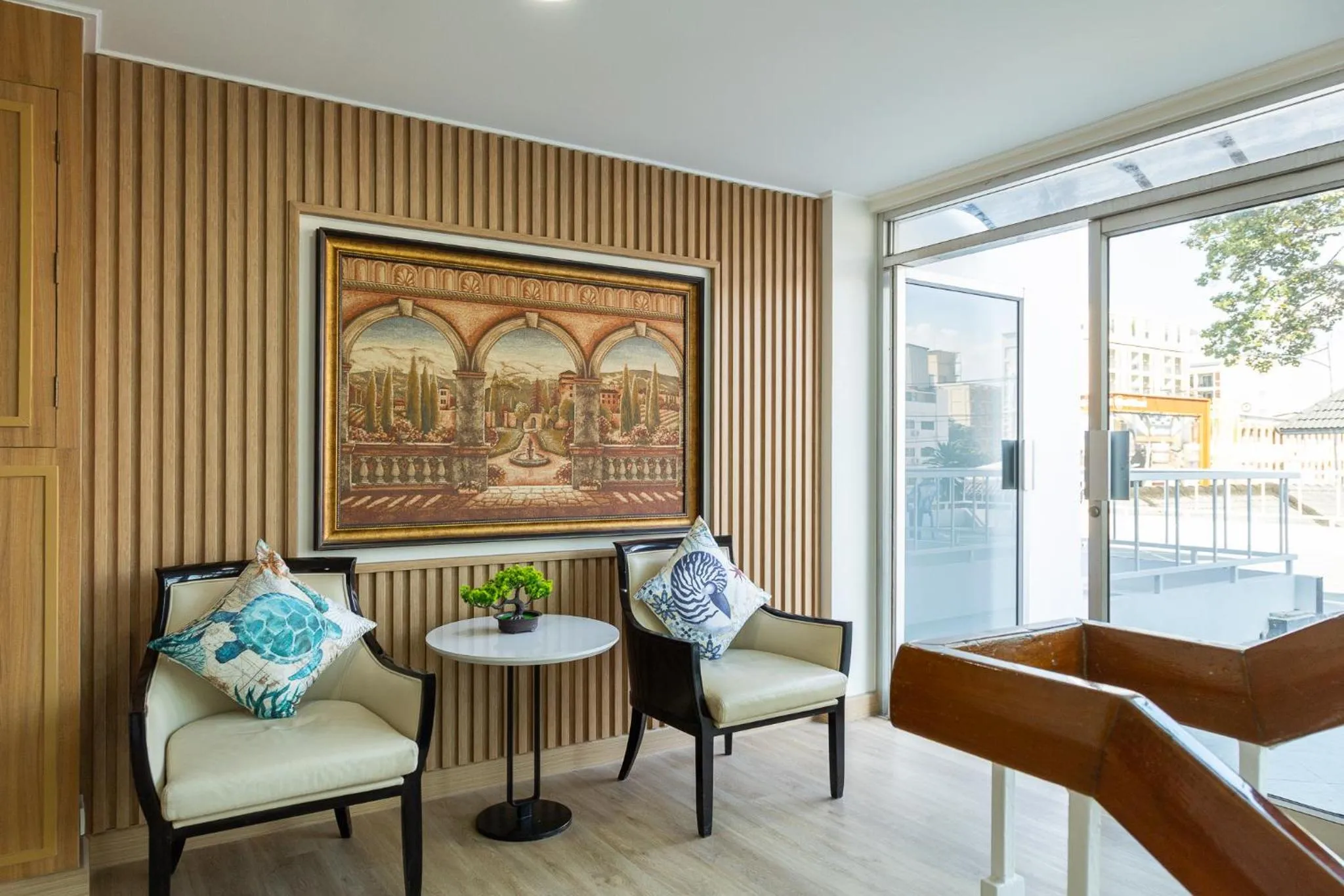 Balcony/Terrace in Hotel Pattaya Beach