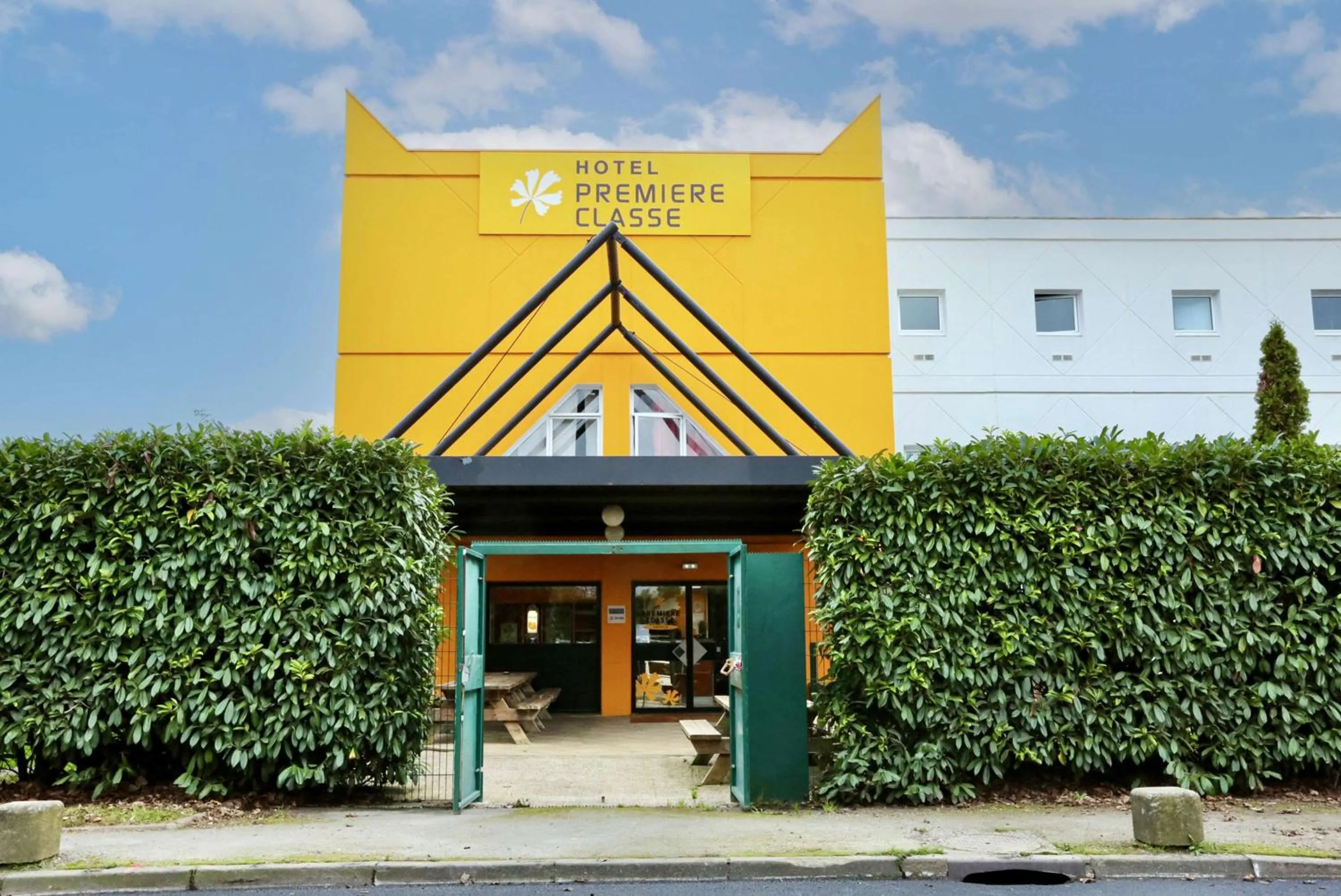 Property building in Première Classe Plaisir Gatines