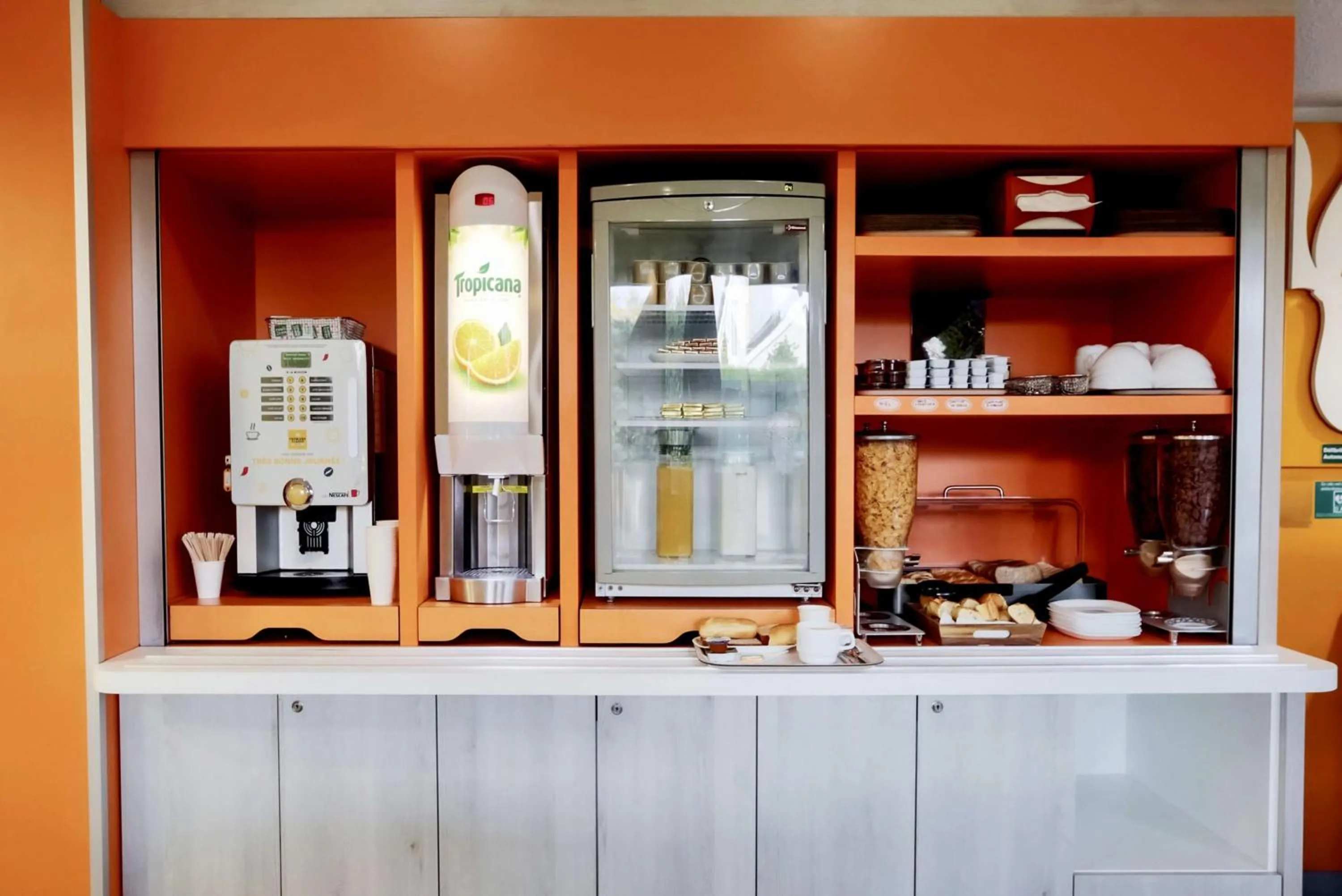 Breakfast in Première Classe Plaisir Gatines