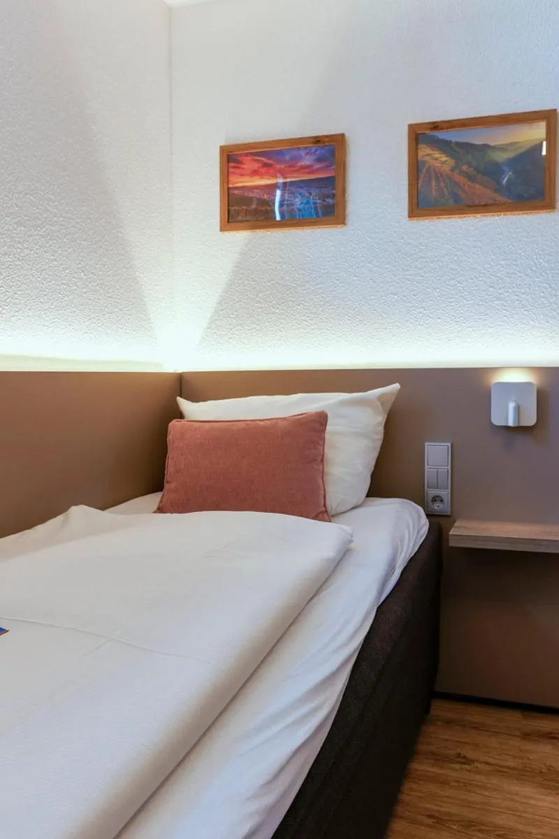 Bed in Hotel Kalenborner Höhe