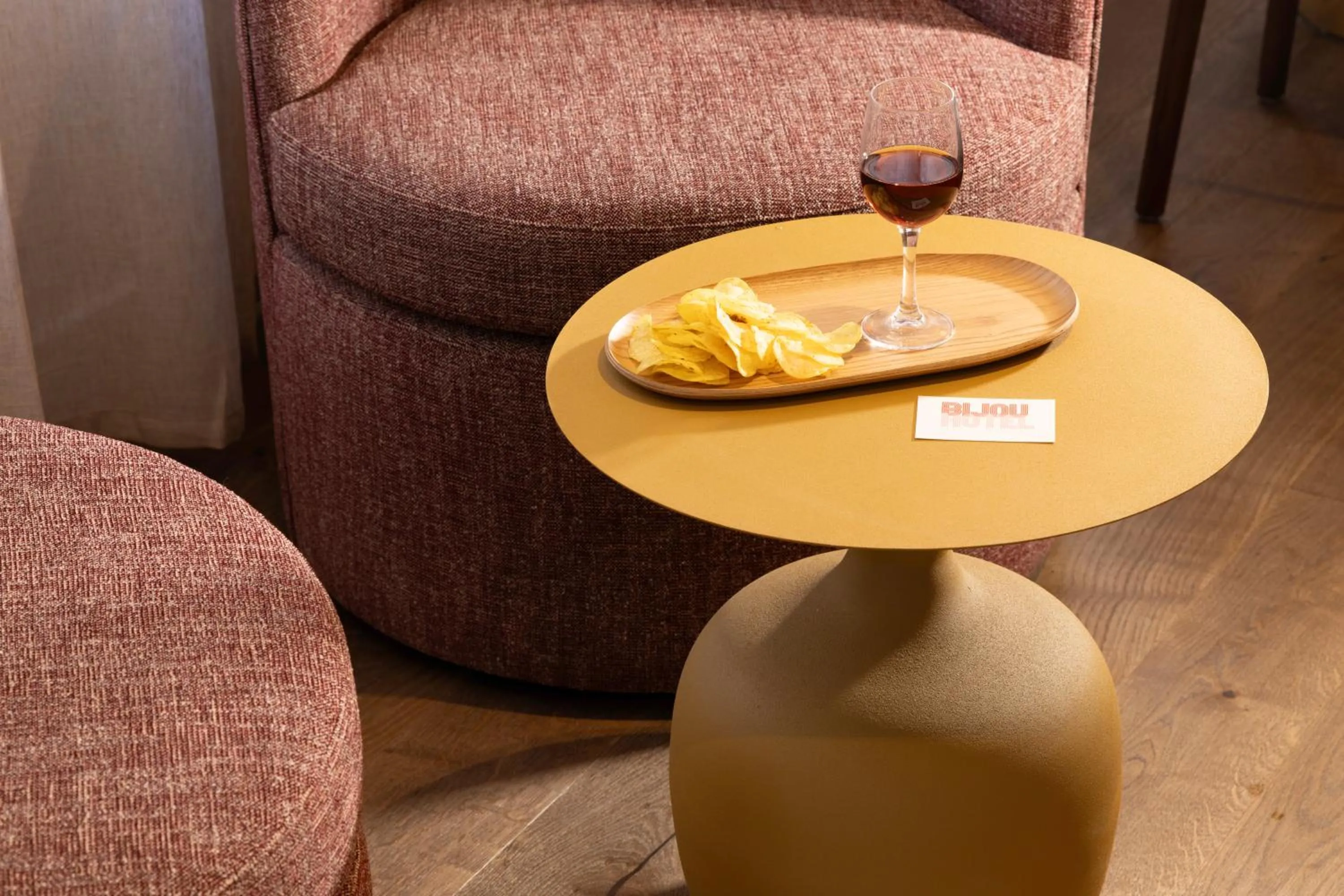 Living room in Bijou Hôtel Paris Boulogne