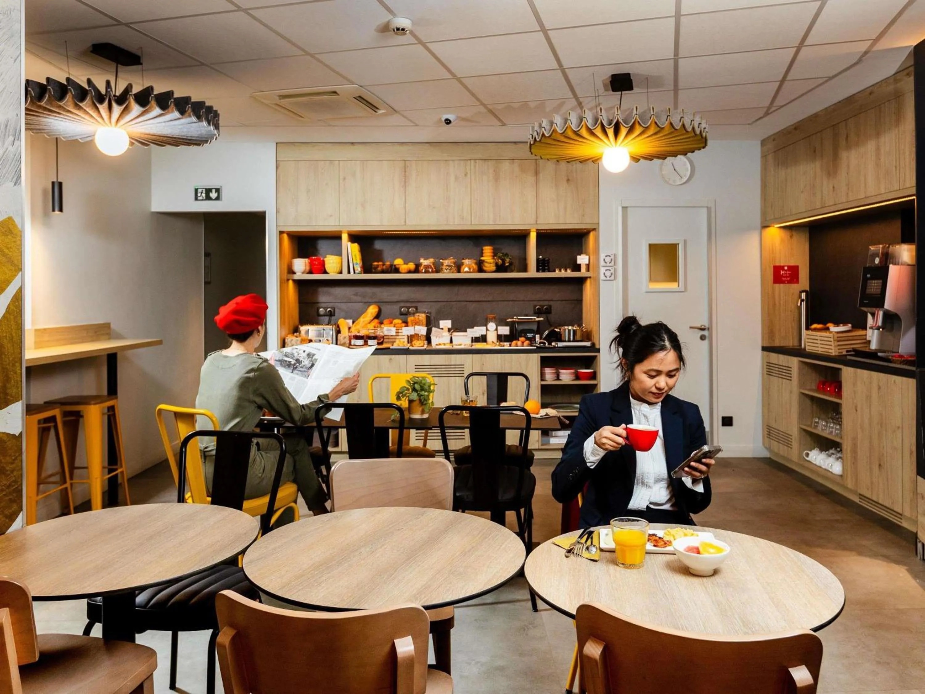 Breakfast in Ibis Paris Gare Montparnasse 15ème