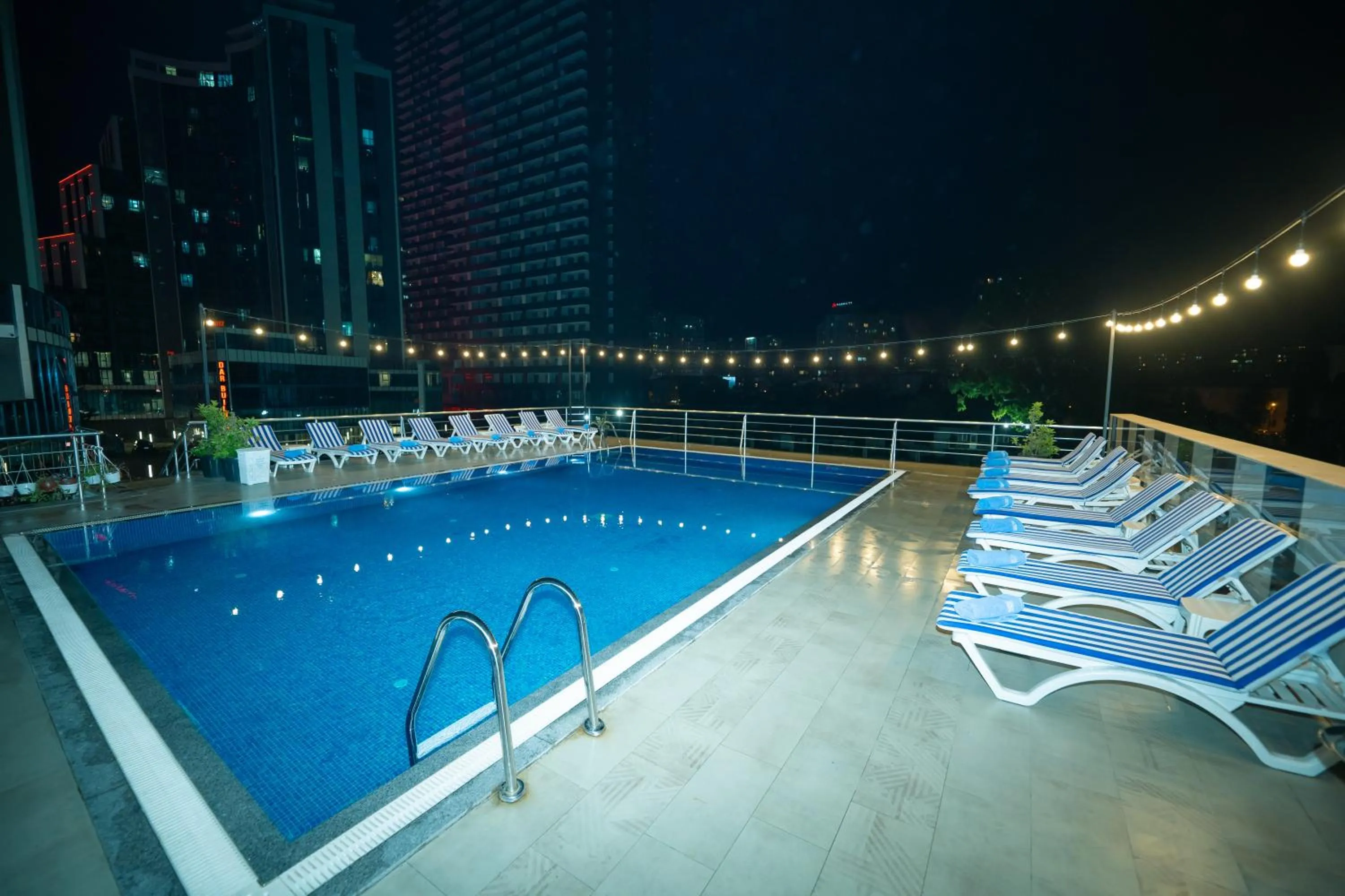 Swimming pool in New Wave Hotel