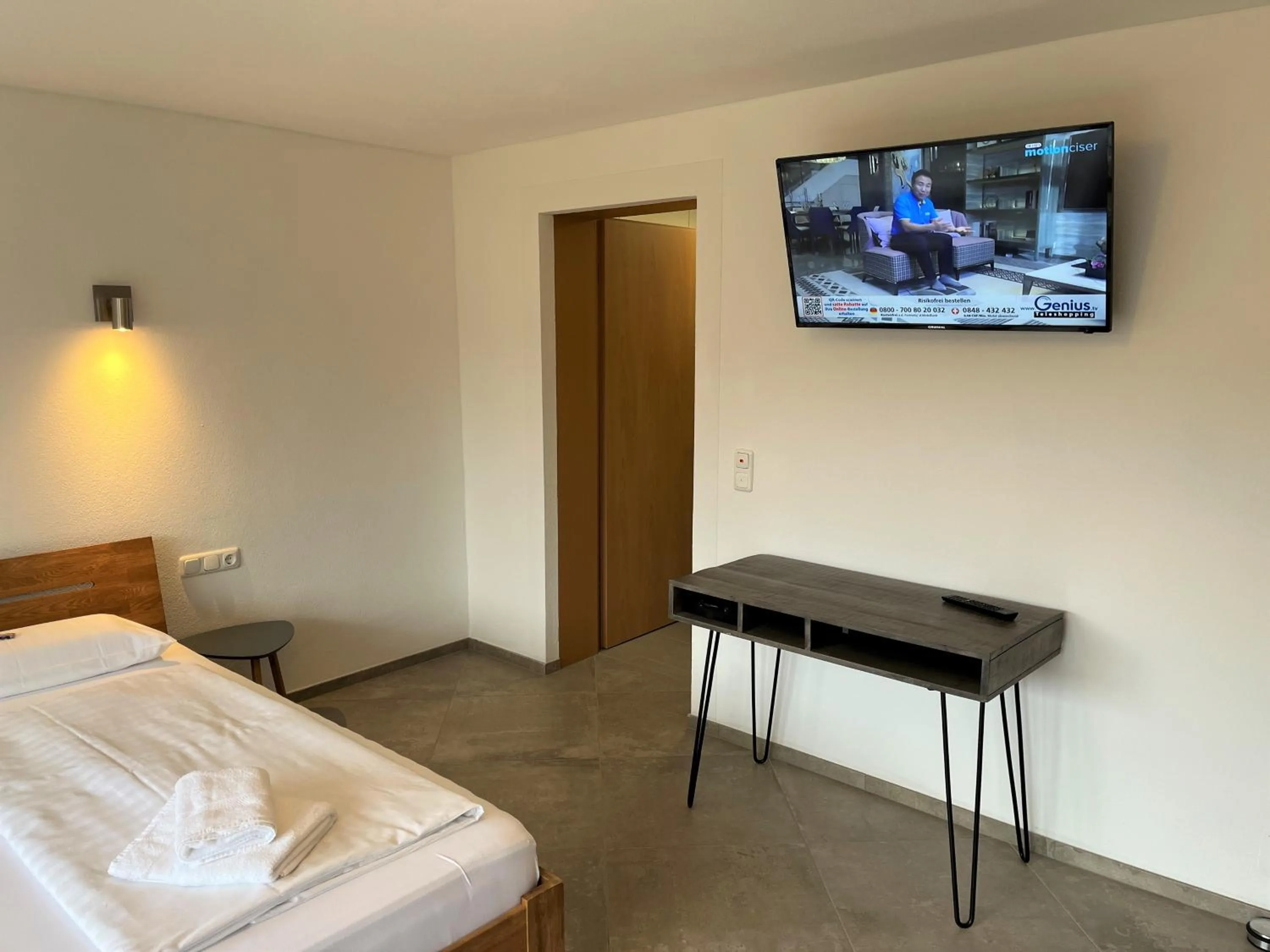 TV and multimedia, Bed in Gästehaus Forggensee