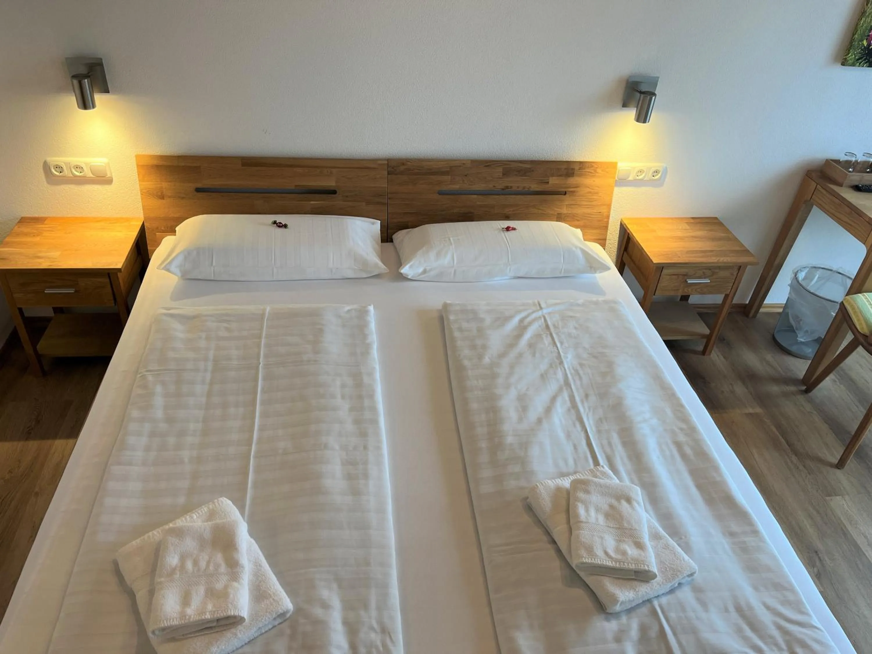 Bedroom, Bed in Gästehaus Forggensee