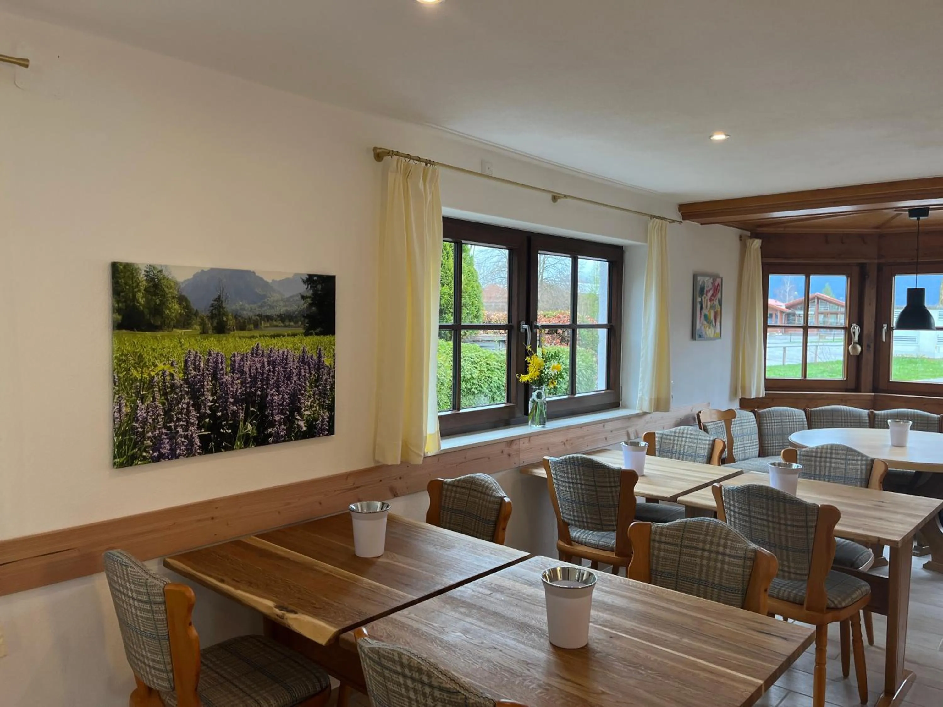 Dining area in Gästehaus Forggensee