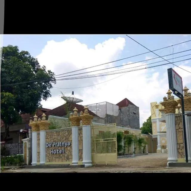 Votel Hotel De'Pratnya Kediri