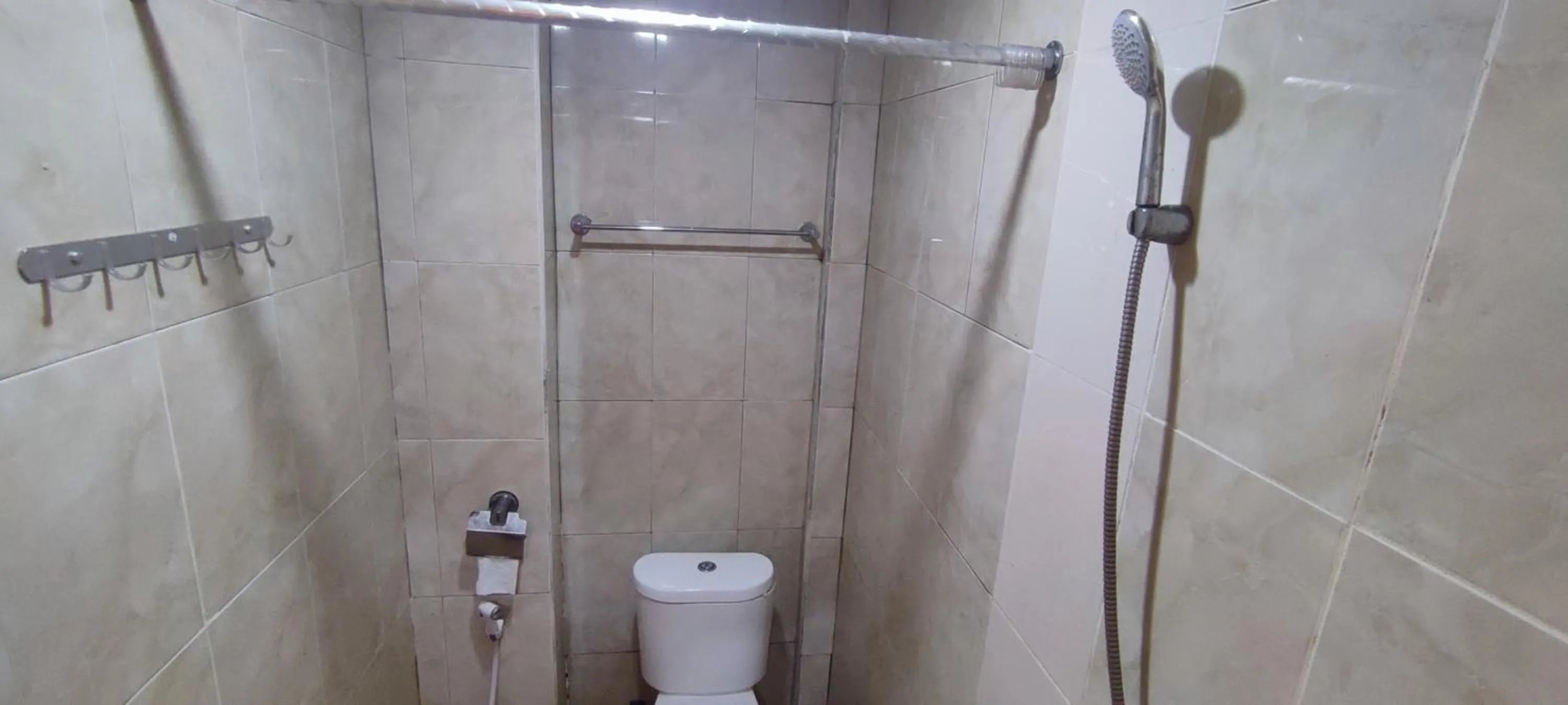 Votel Hotel De'Pratnya Kediri