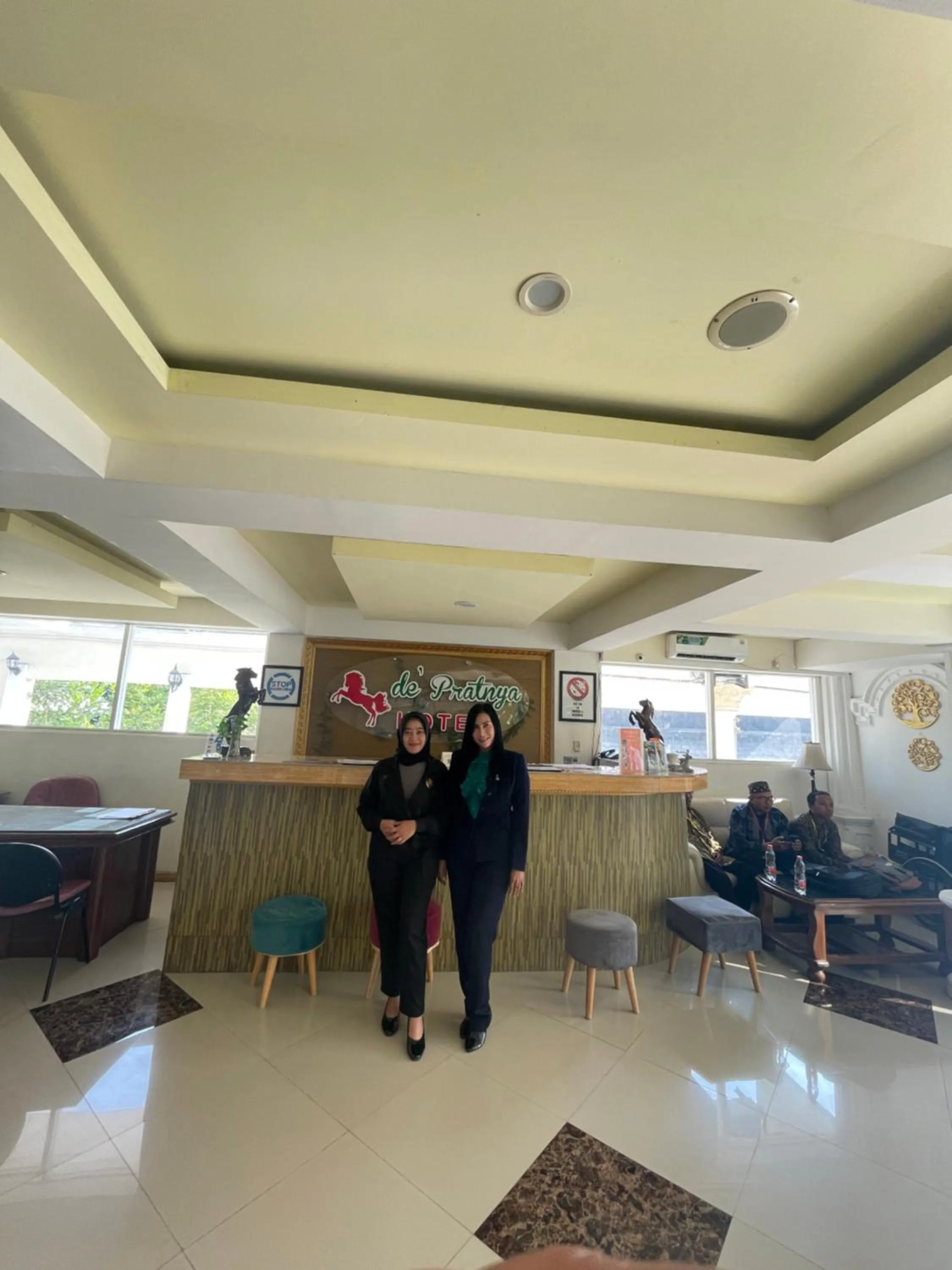 Votel Hotel De'Pratnya Kediri