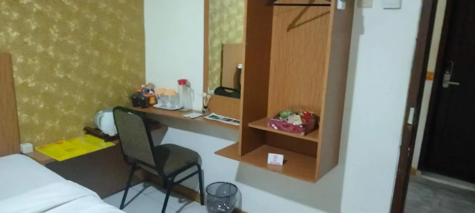 Bed in Votel Hotel De'Pratnya Kediri