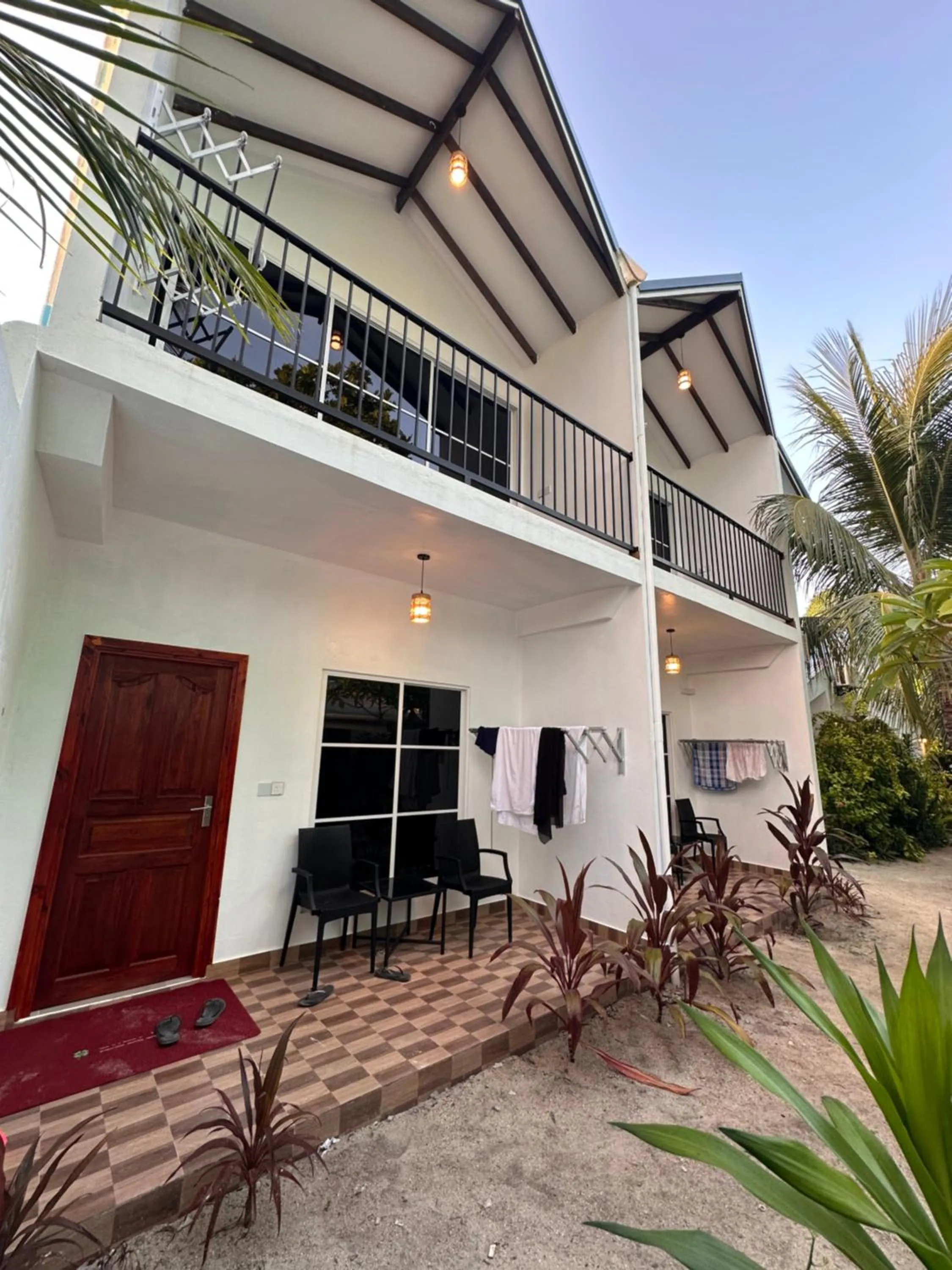 Property building in Thoddoo Island Life