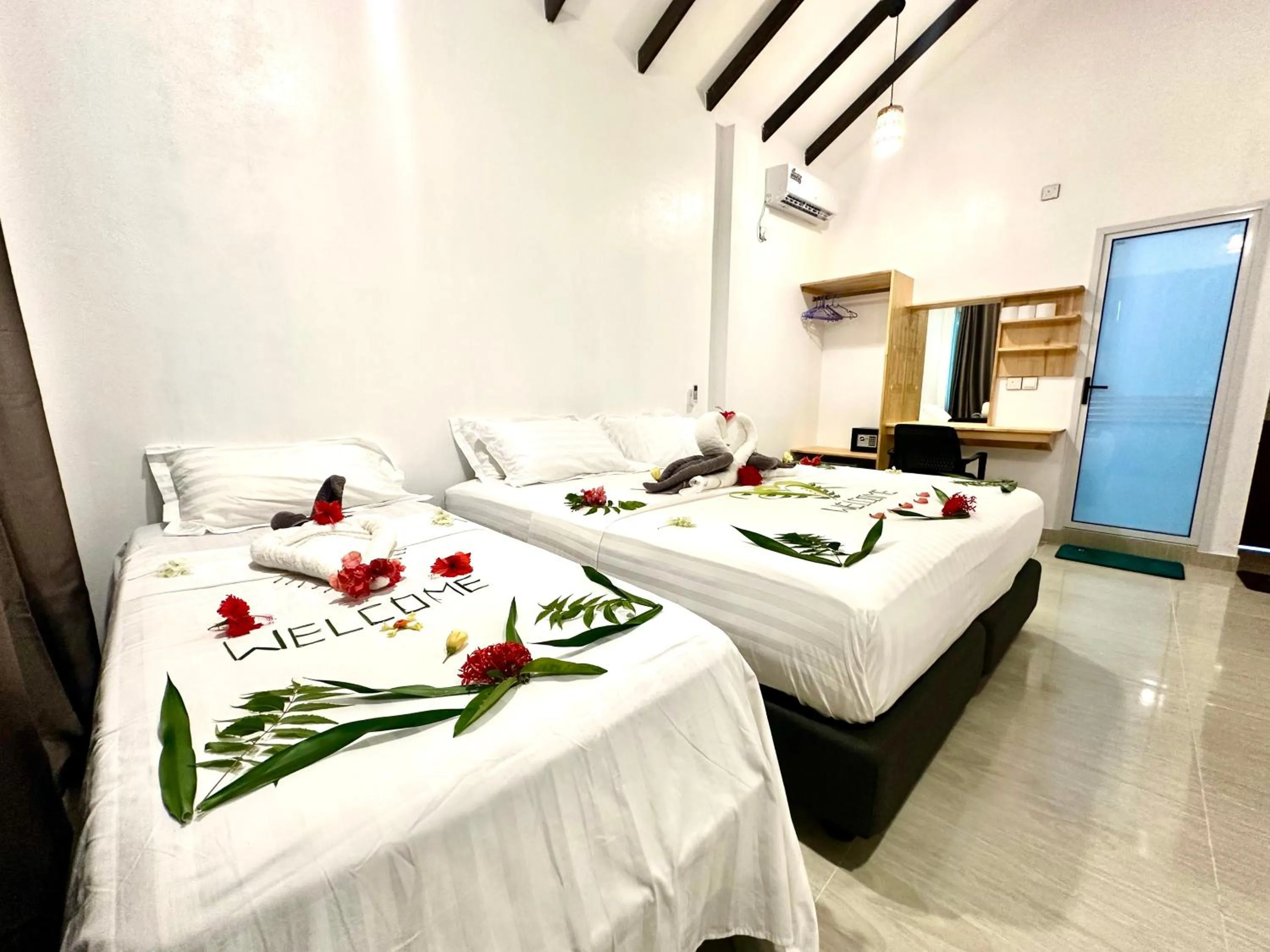 Bedroom in Thoddoo Island Life