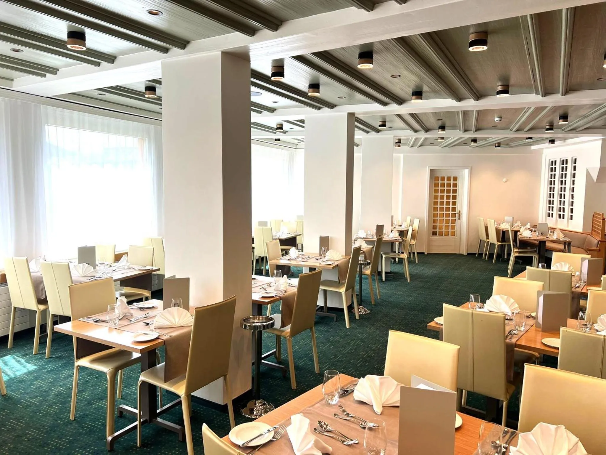 Restaurant/places to eat in Kongress Hotel Davos