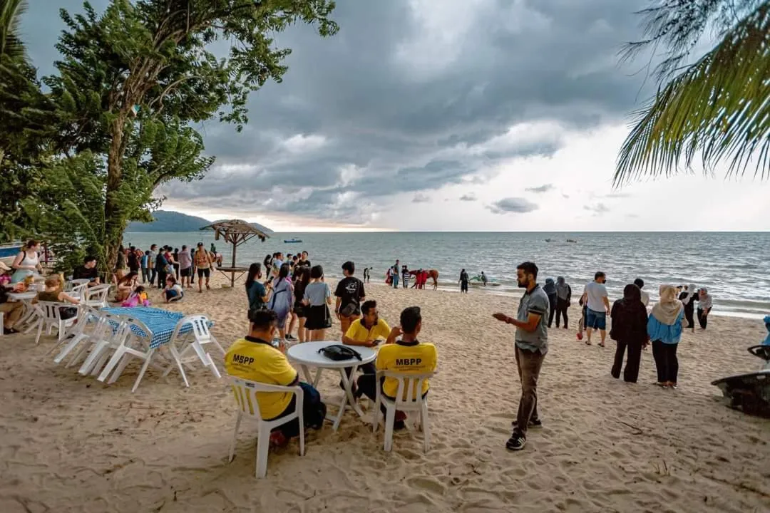 VIP Suite Seaview Resort Batu Ferringhi 1202 - 3 Rooms