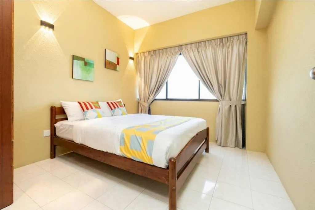 Bed in VIP Suite Seaview Resort Batu Ferringhi 1202 - 3 Rooms