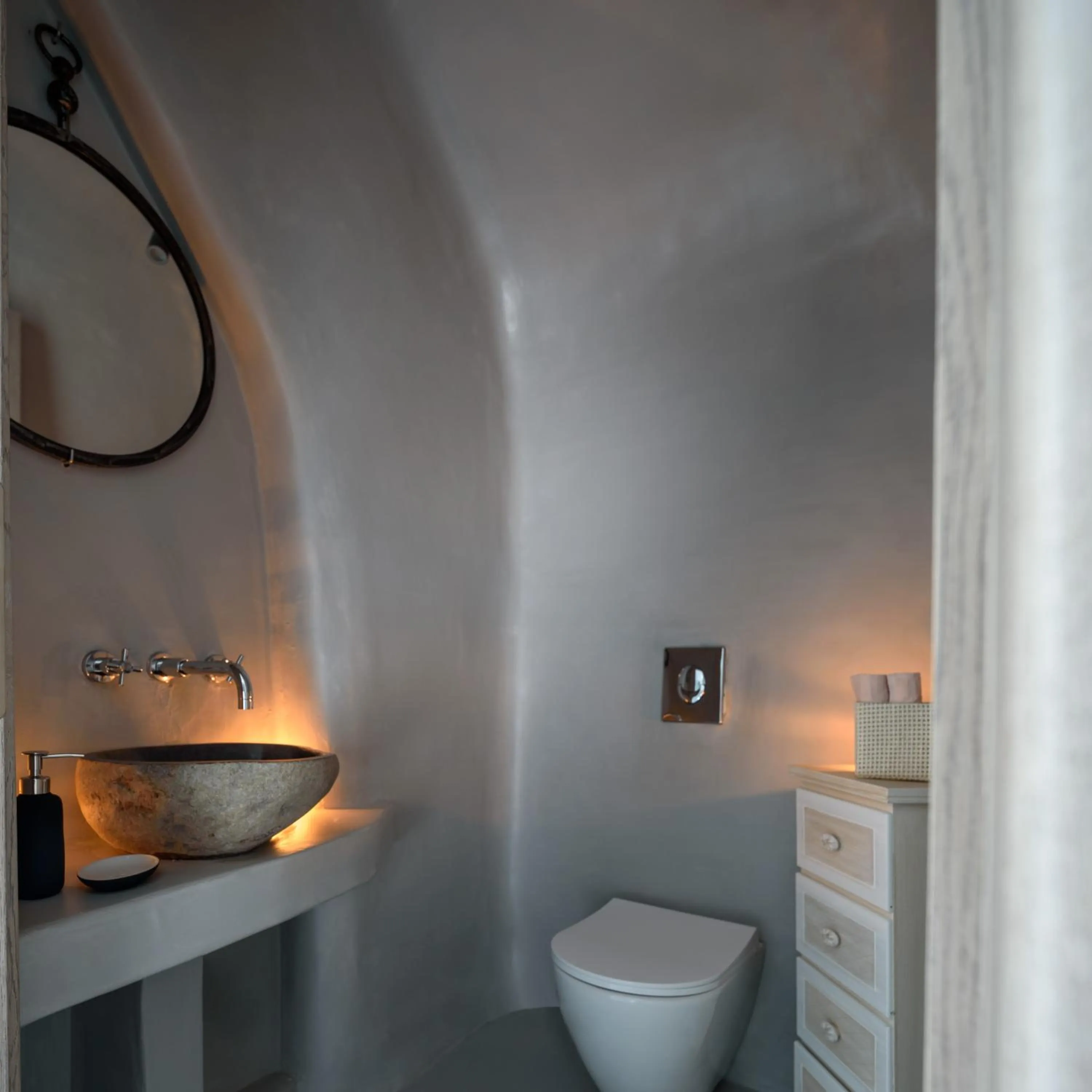 Toilet in White Dream Suites