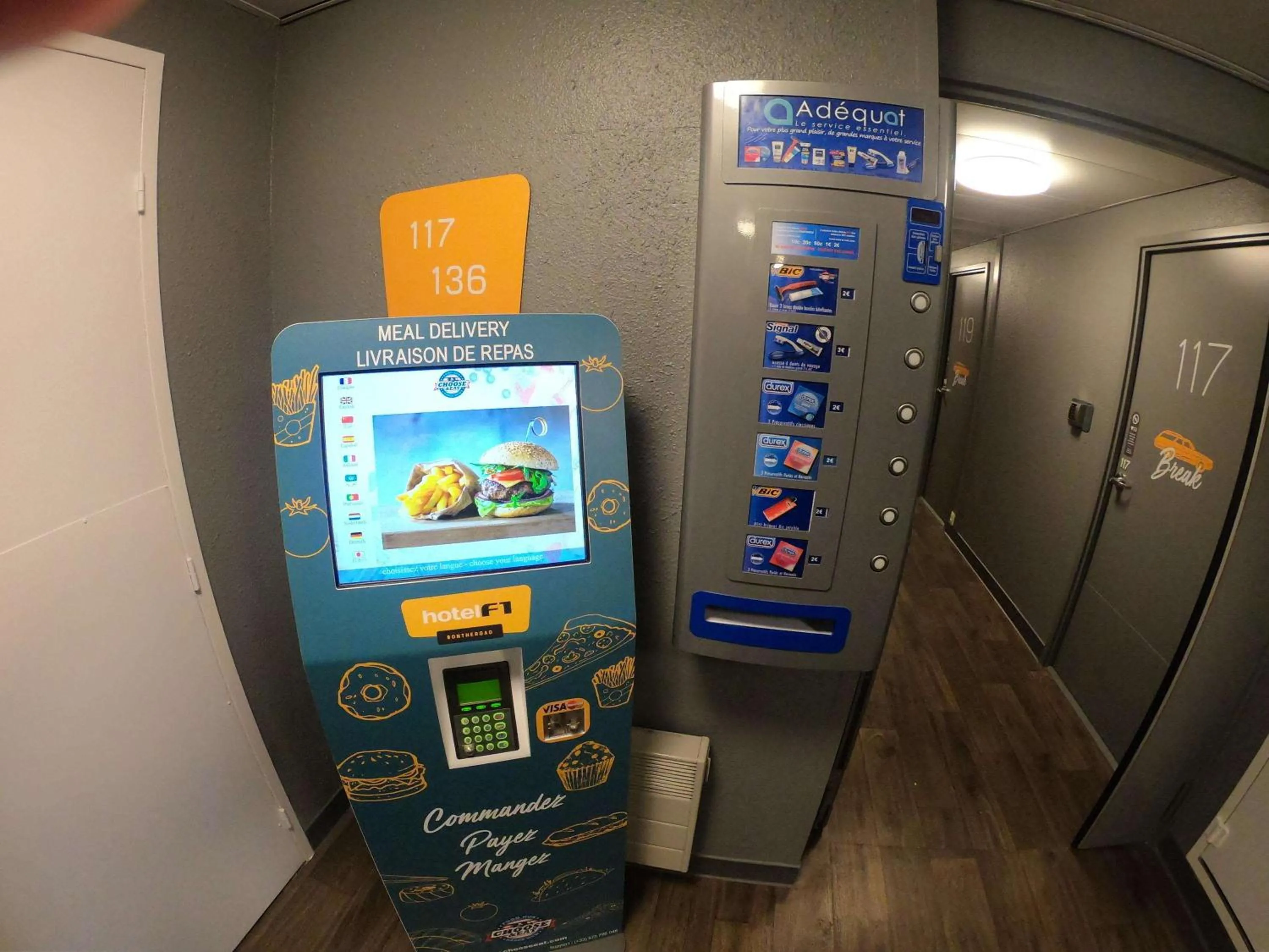 Property building in hotelF1 Paris Villemomble