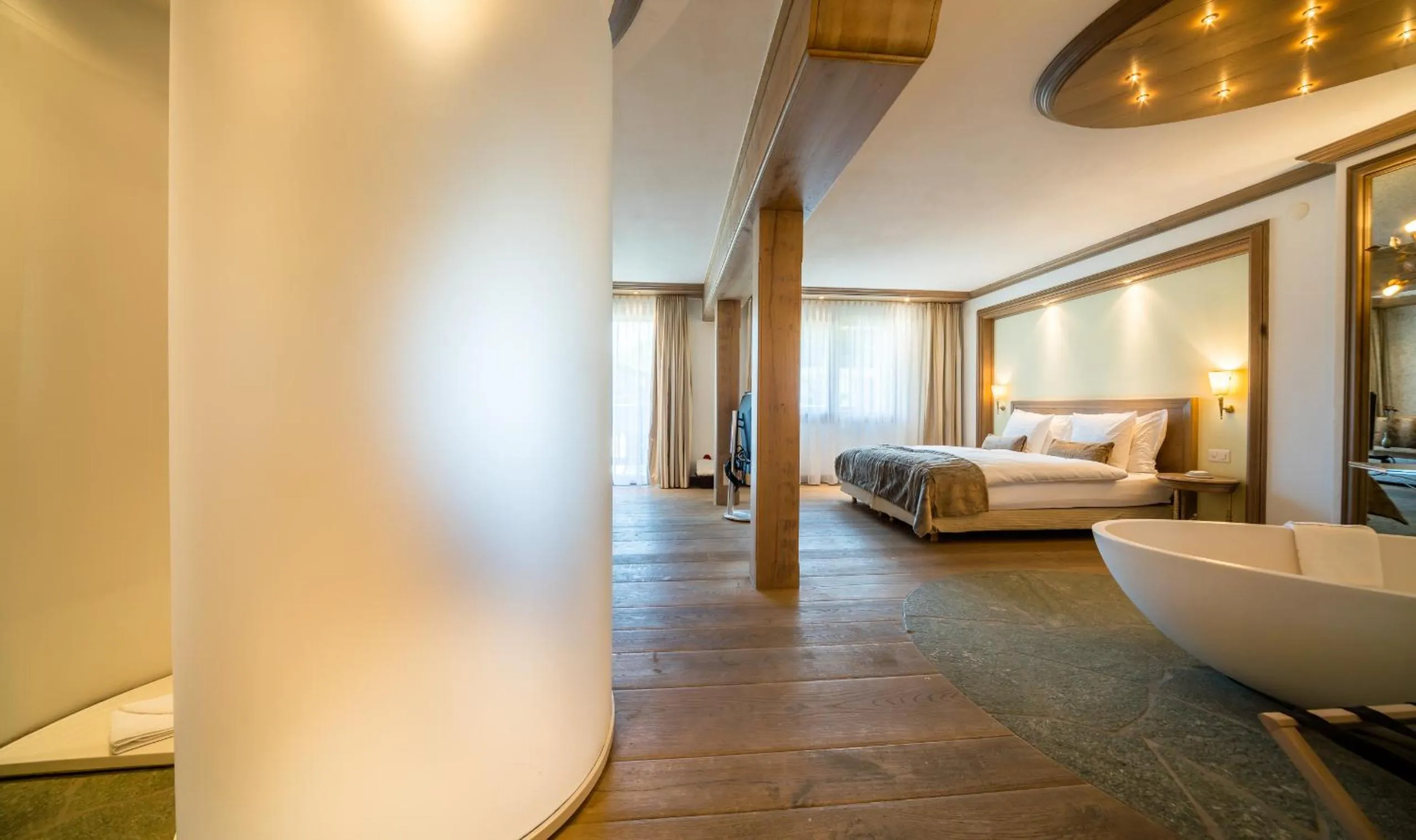 Photo of the whole room, Bed in Hotel Bellerive