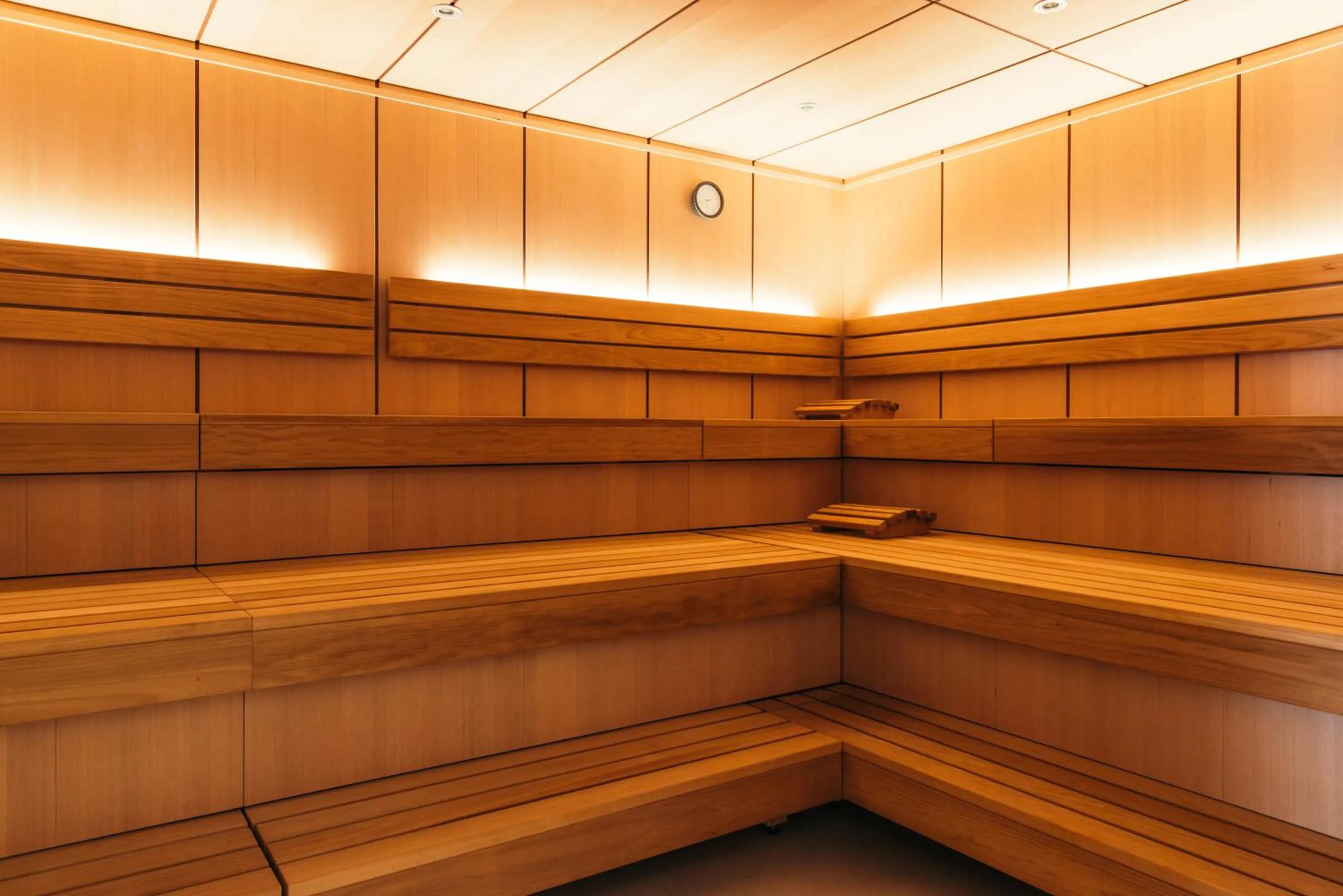 Sauna in la couronne Hotel & Spa