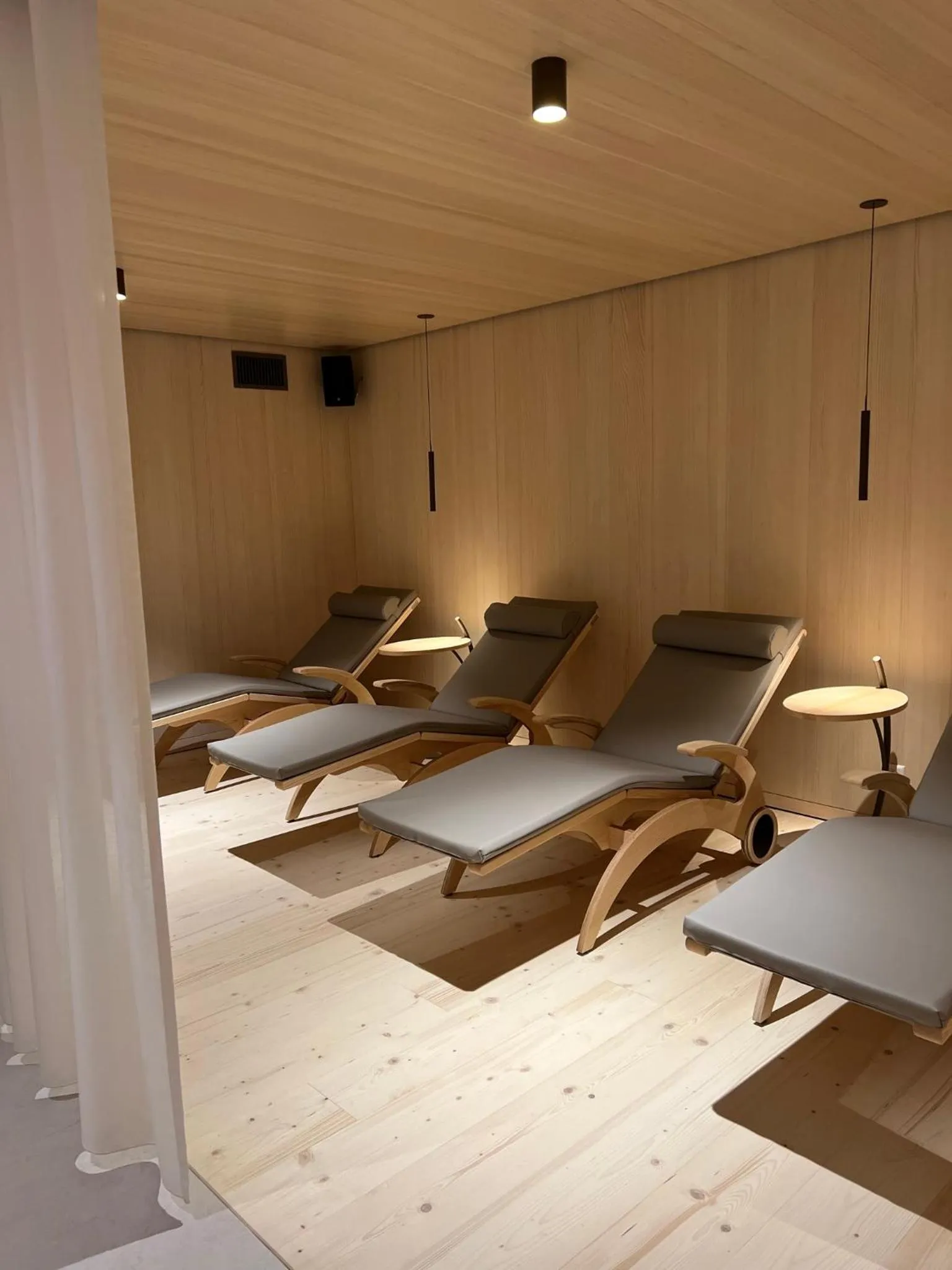 Spa and wellness centre/facilities in la couronne Hotel & Spa