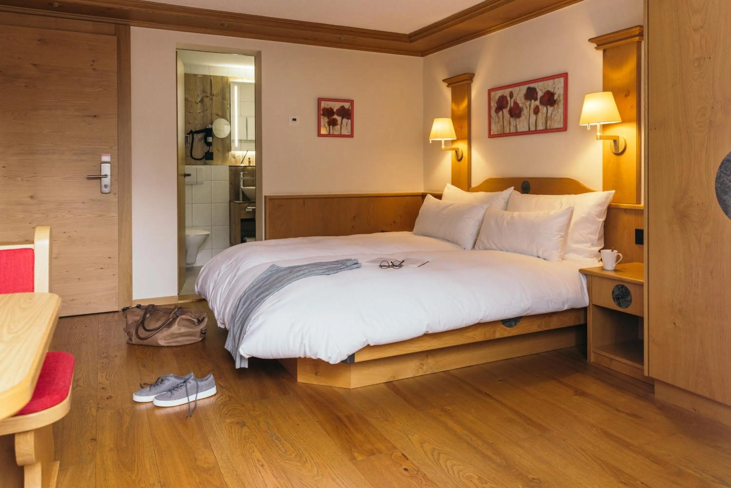Bed in la couronne Hotel & Spa
