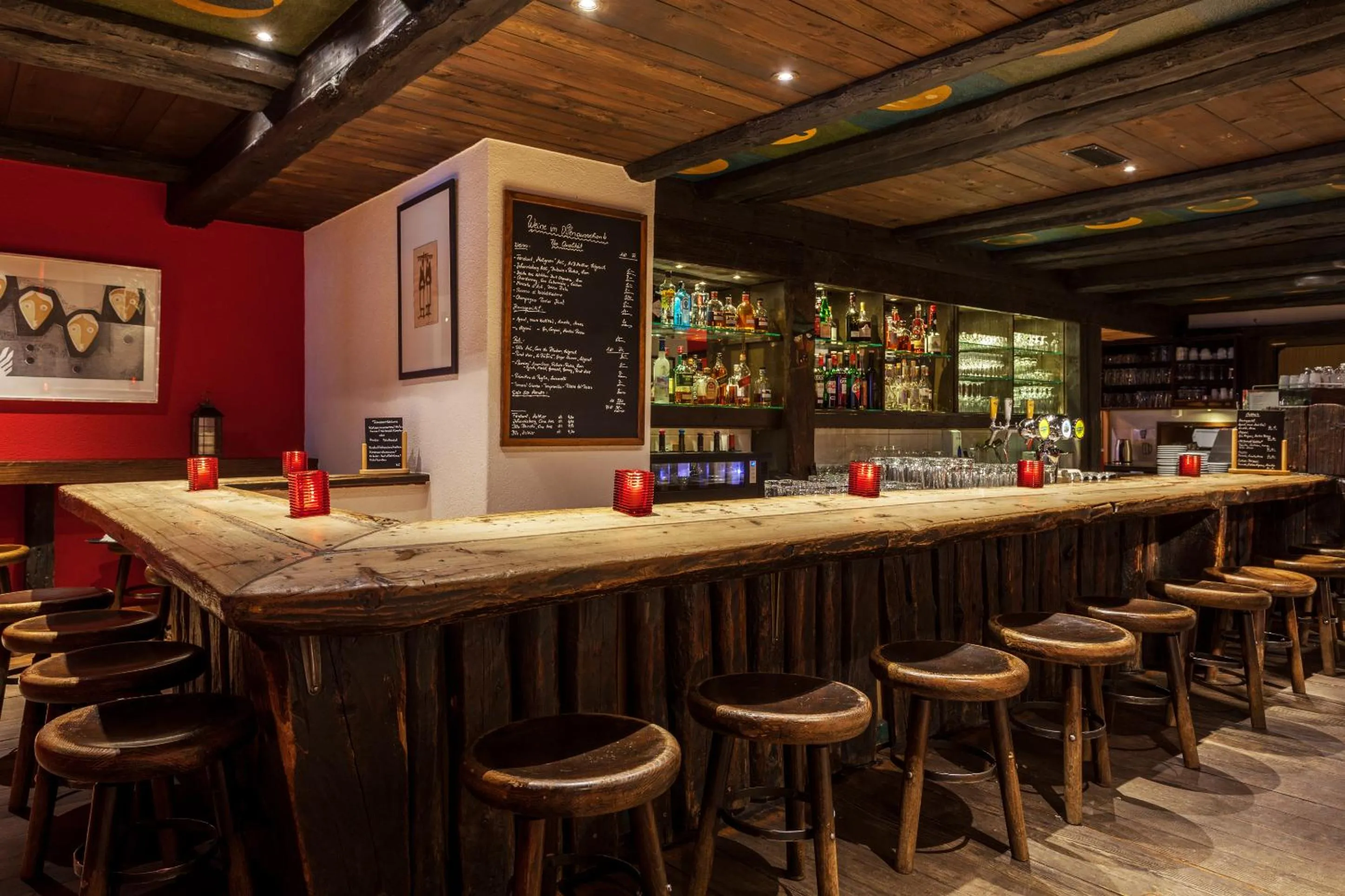 Lounge or bar in la couronne Hotel & Spa