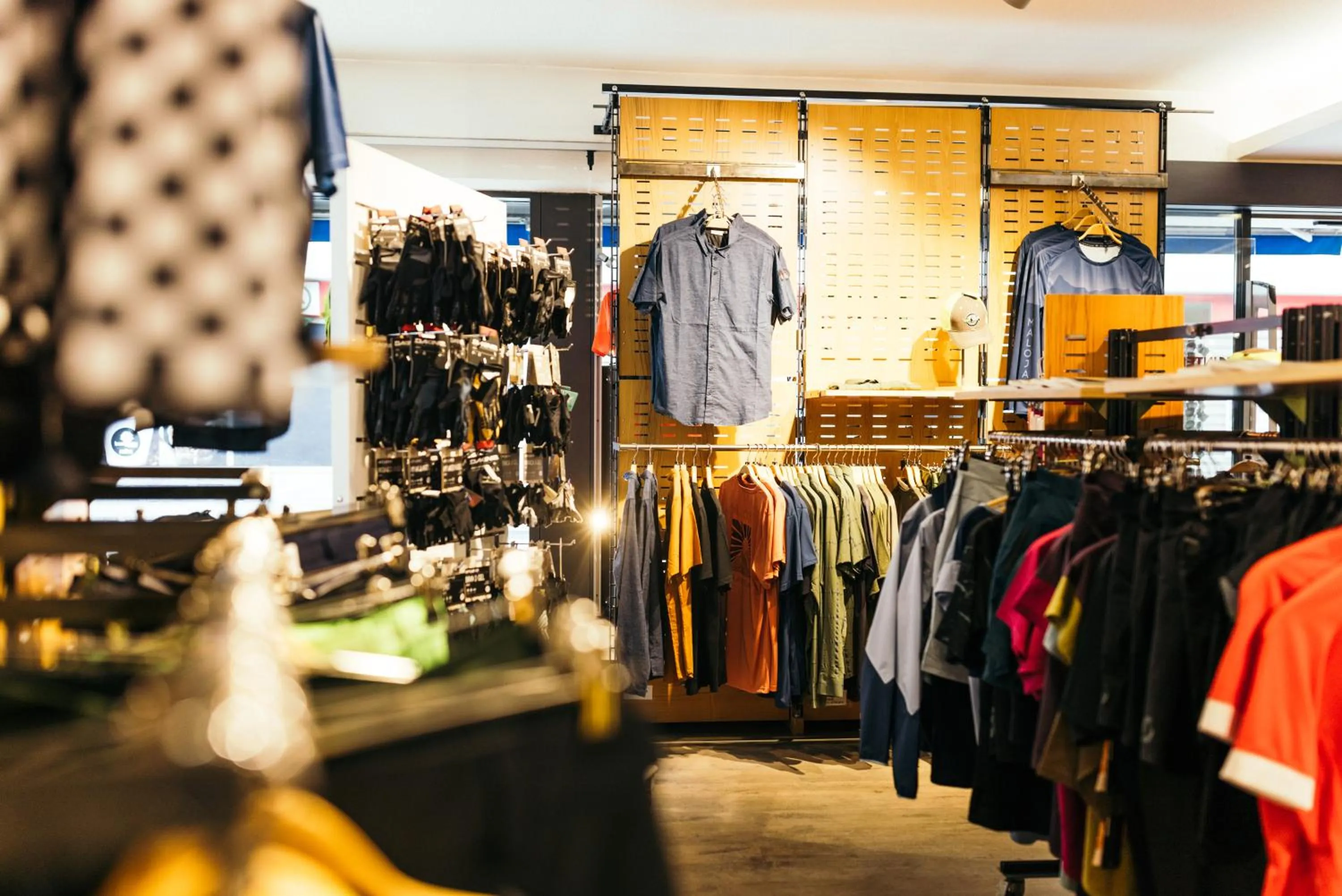 On-site shops in la couronne Hotel & Spa