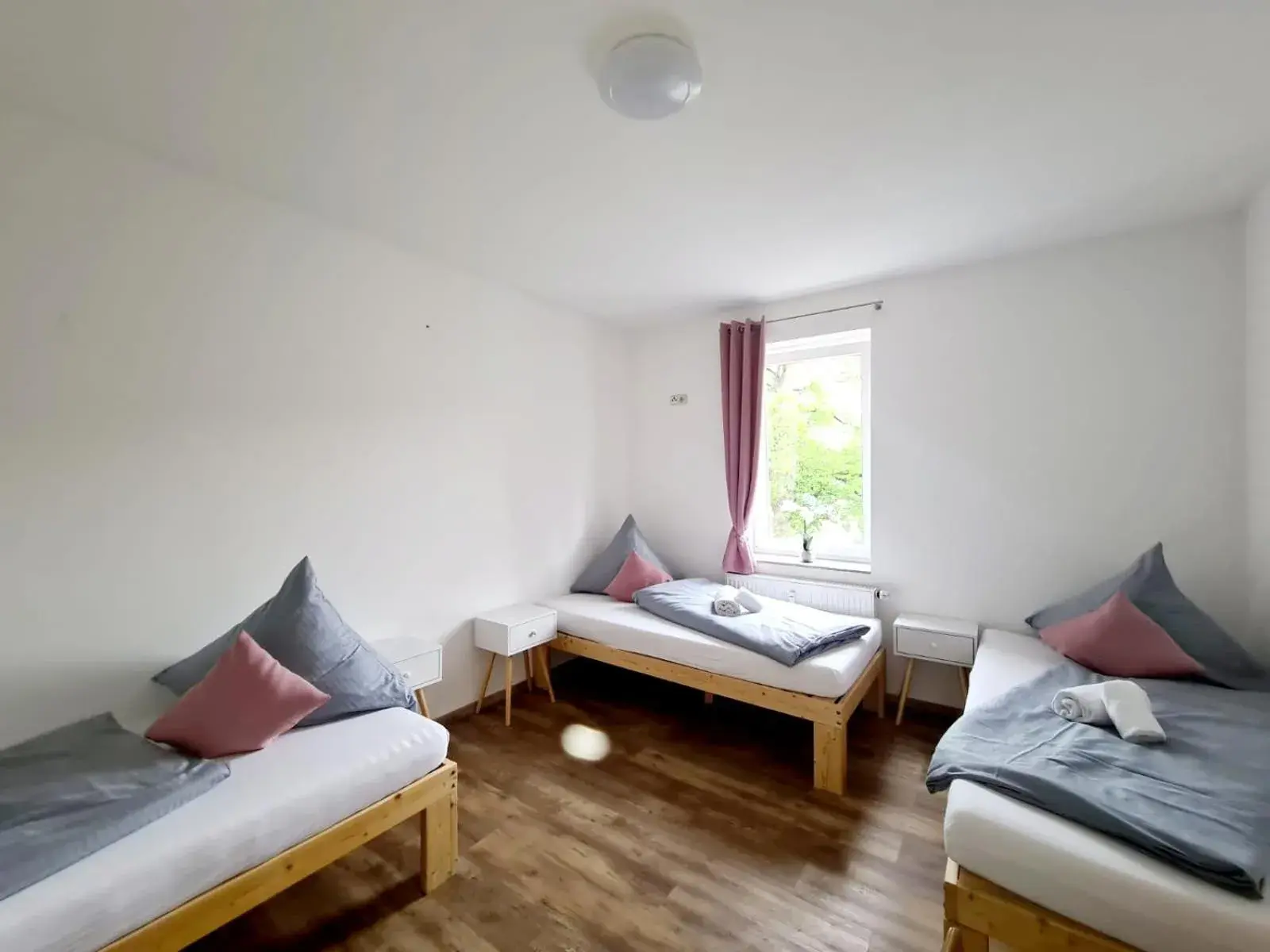 Triple Room with Shared Bathroom - single occupancy in my Hostel Füssen Triple Room with Shared Bathroom - single occupancy in my Hostel Füssen