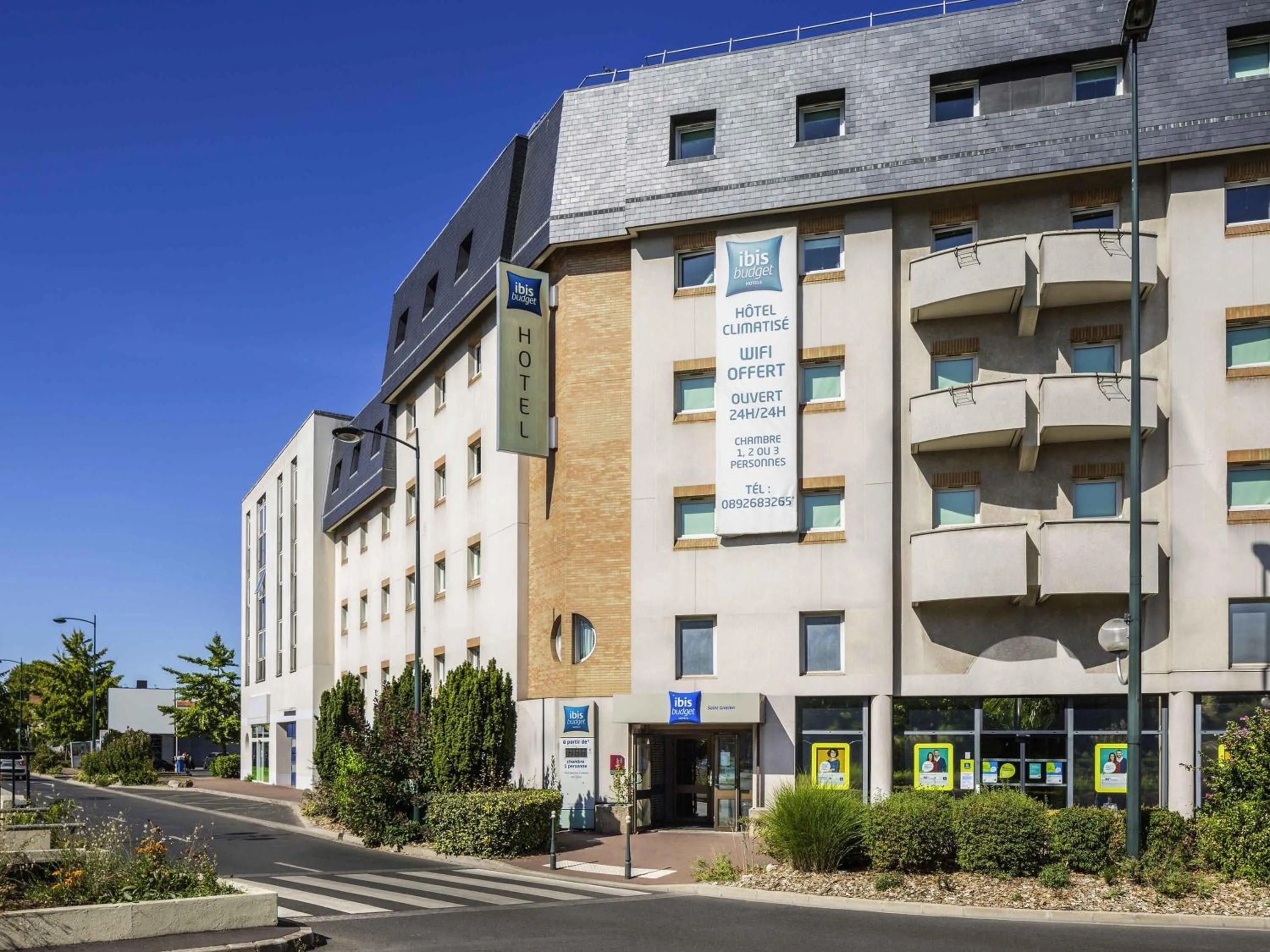 Property building in Ibis Budget St Gratien - Enghien-Les-Bains