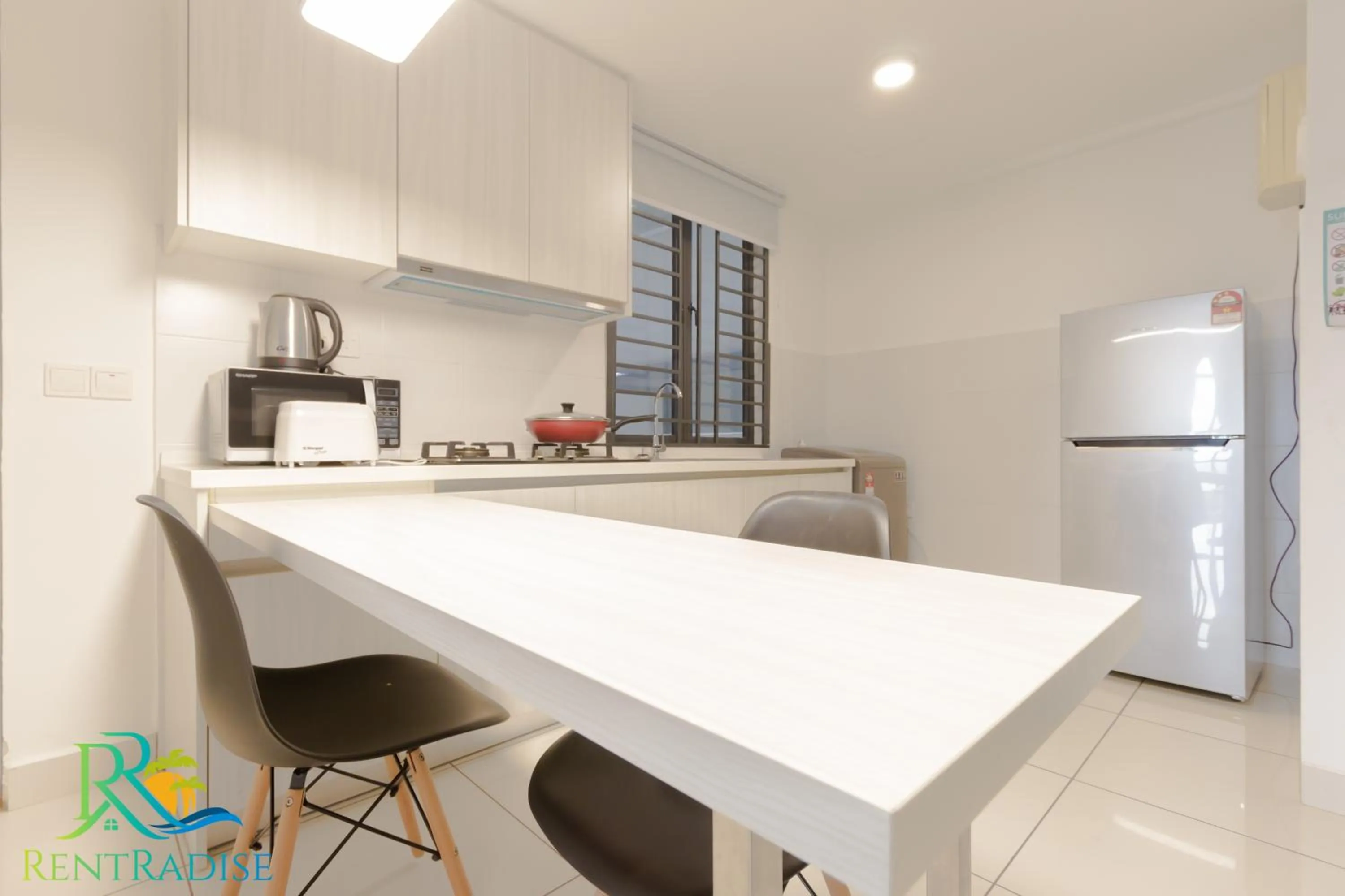 Kitchen or kitchenette in 1 Tebrau Residences By RR JBcity