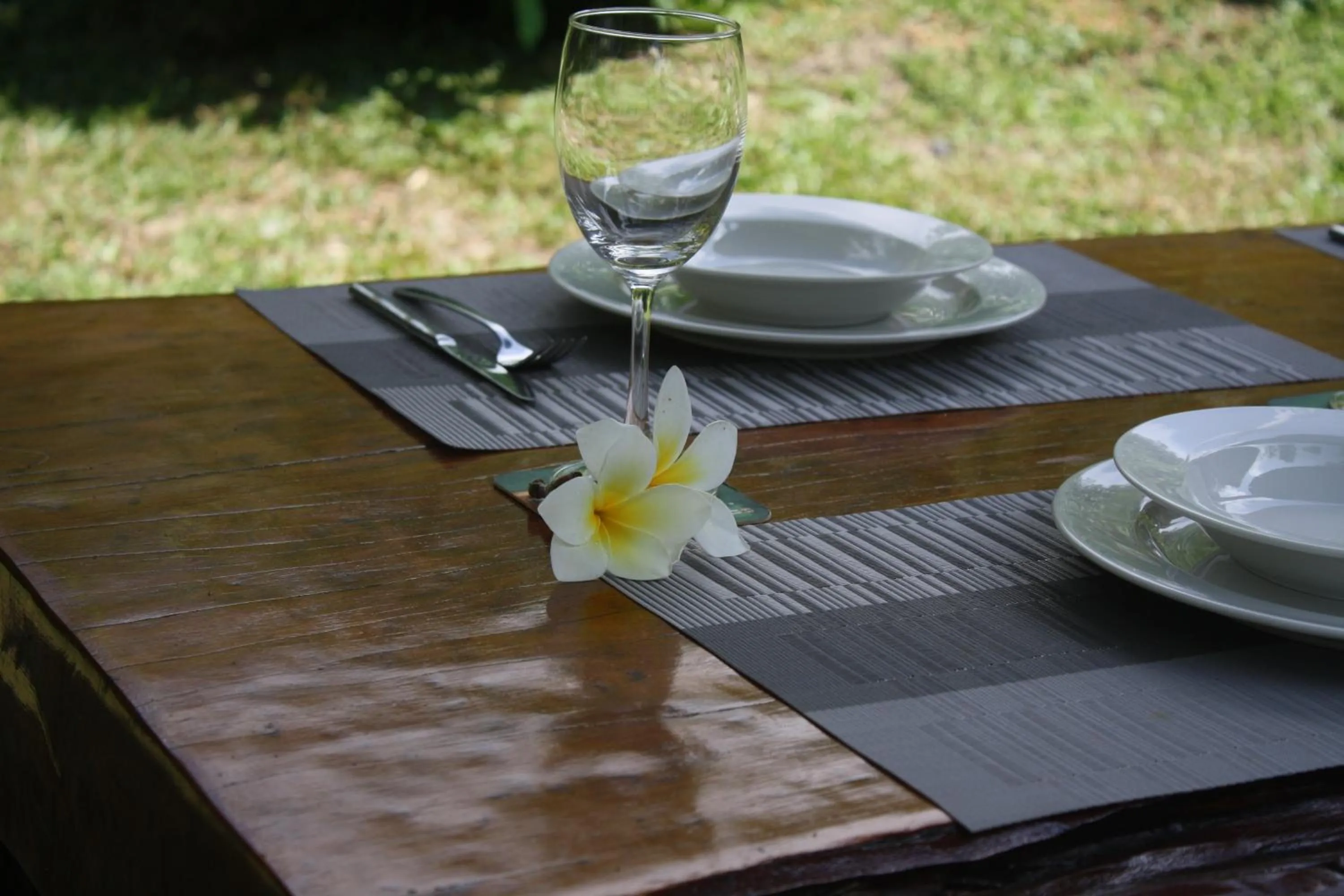 Dining area in Kuba Bungalows