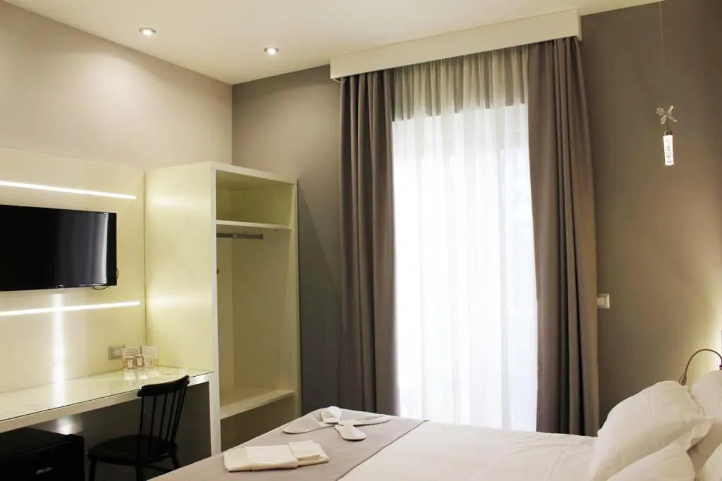 Bed in HOLYGOLD Suite ****