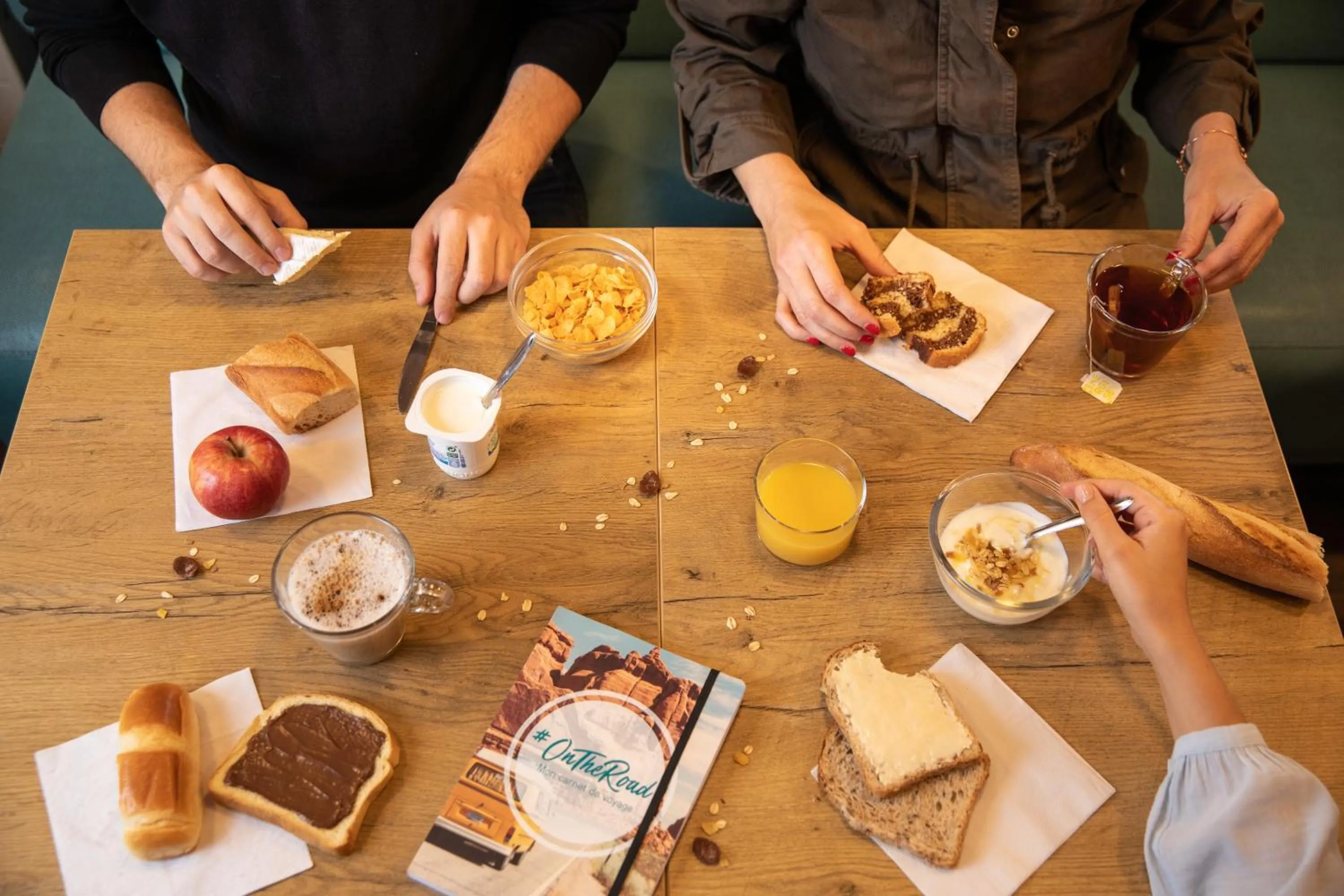 Breakfast in hotelF1 Lille Metropole