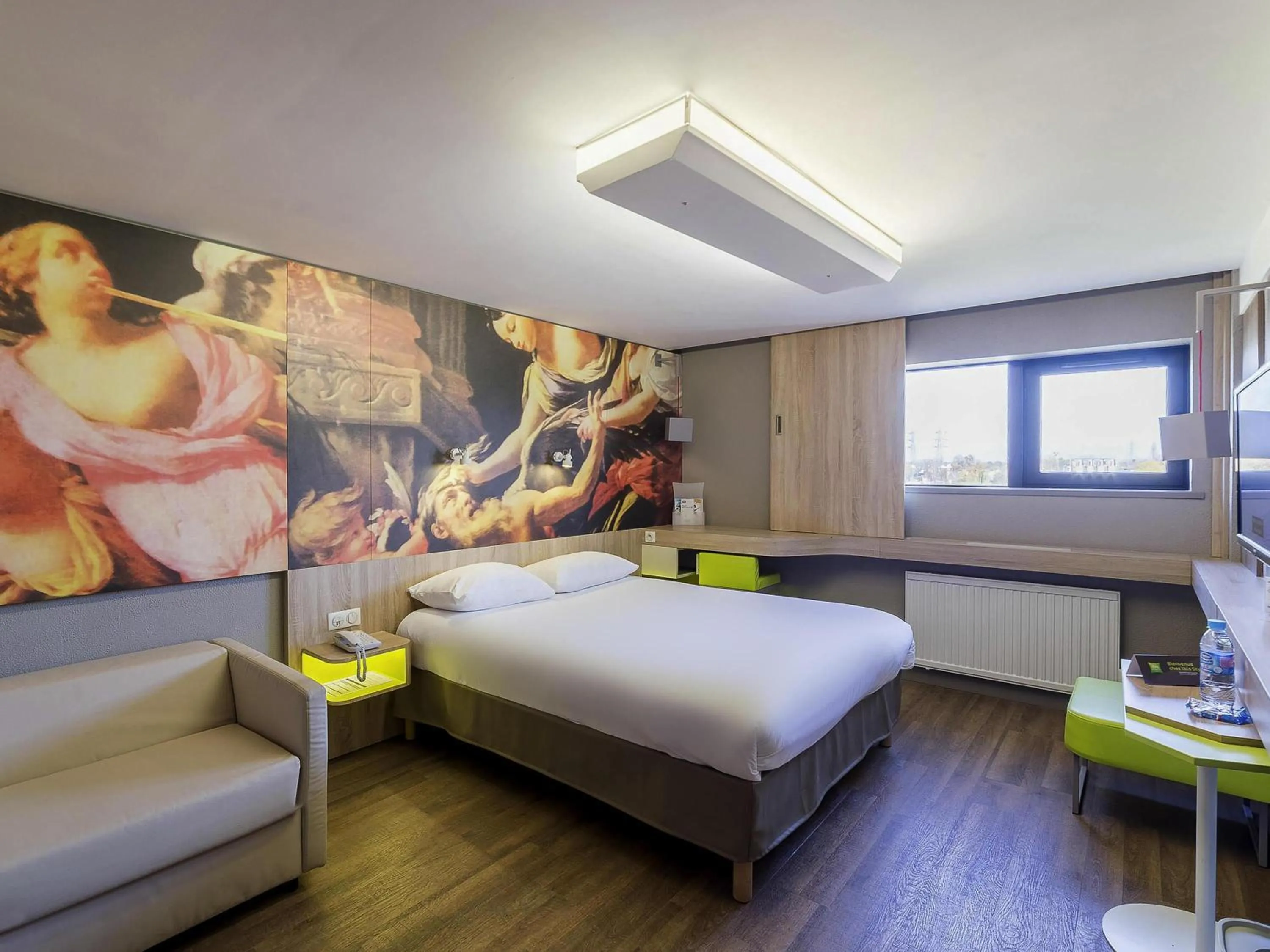 Bedroom, Bed in Ibis Styles Lille Marcq En Baroeul