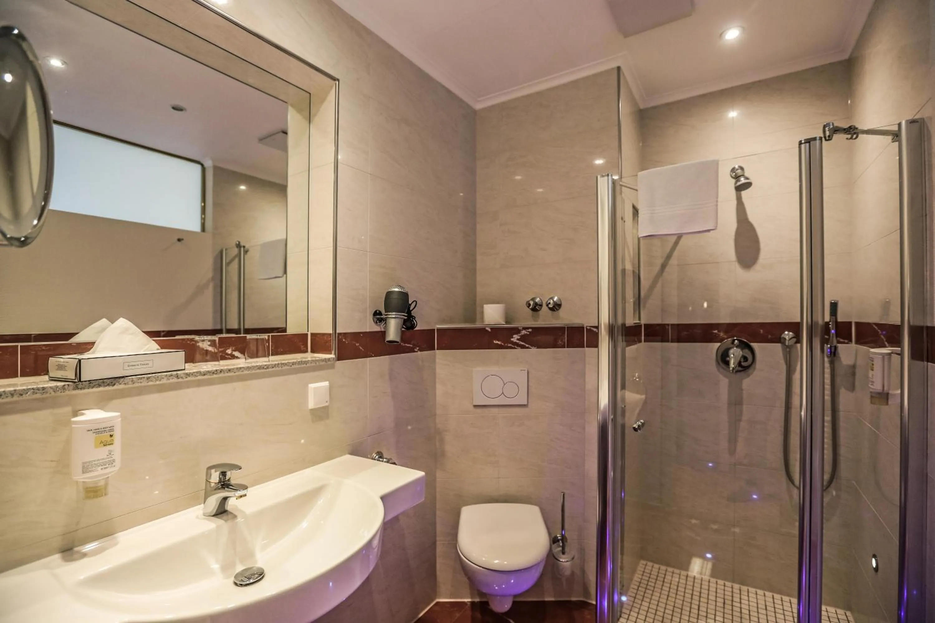 Bathroom in Hotel Mack Private Inn