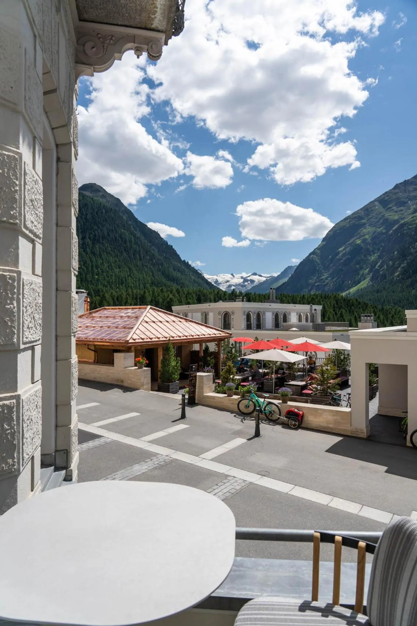 Restaurant/places to eat in Sporthotel Pontresina