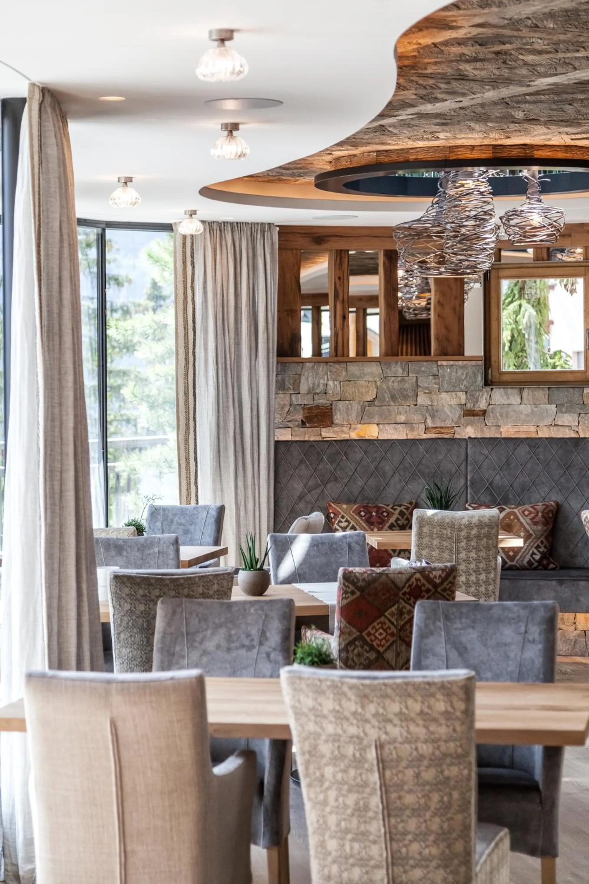 Restaurant/places to eat in BelArosa Suiten & Wellness