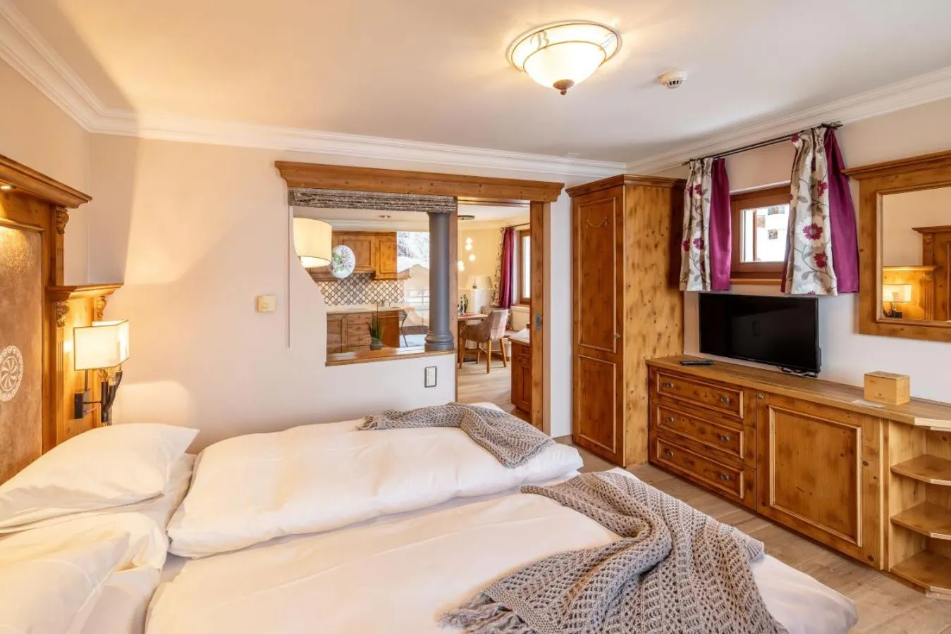 Bed in BelArosa Suiten & Wellness