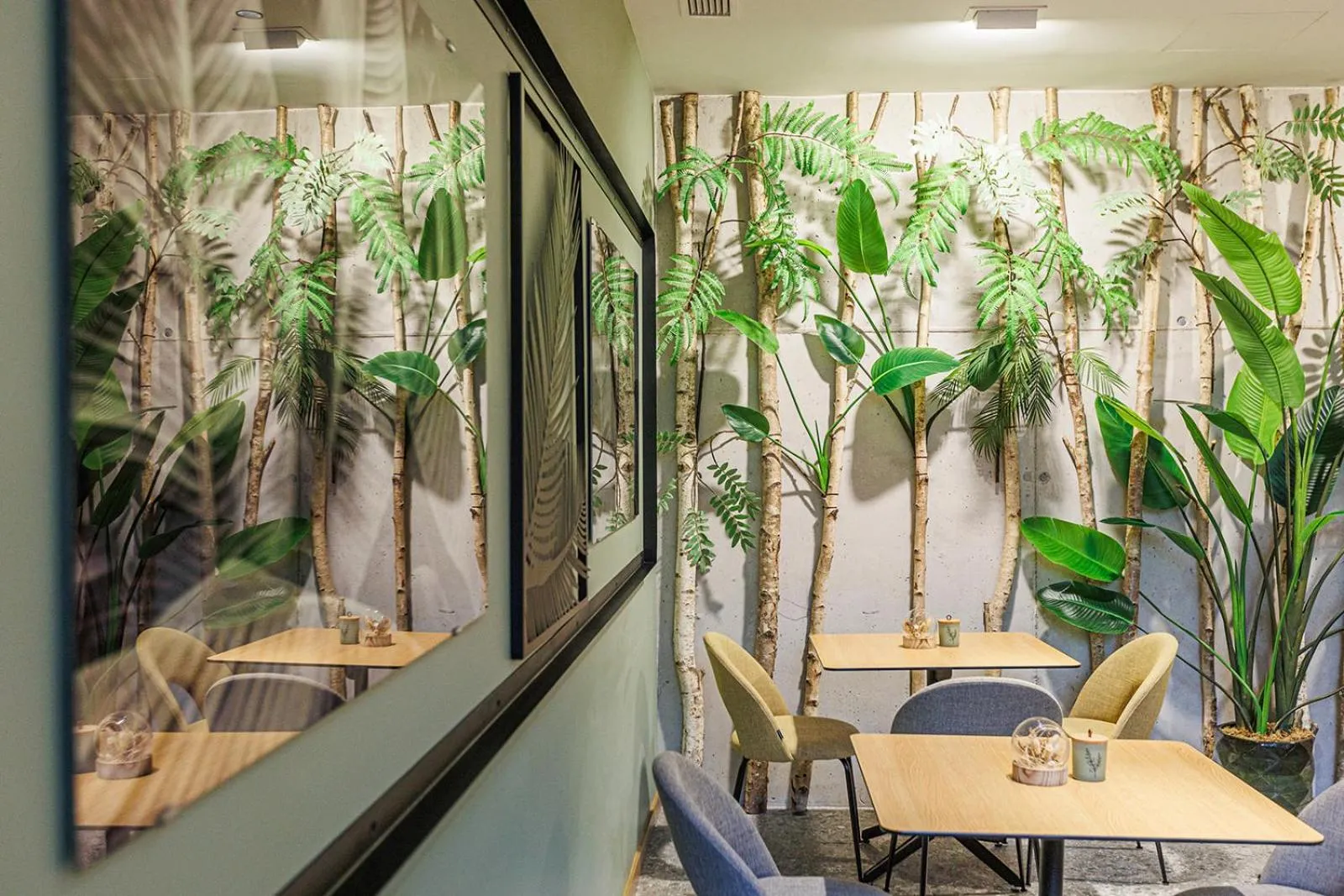 Lounge or bar in Hotel Ecos del Sella