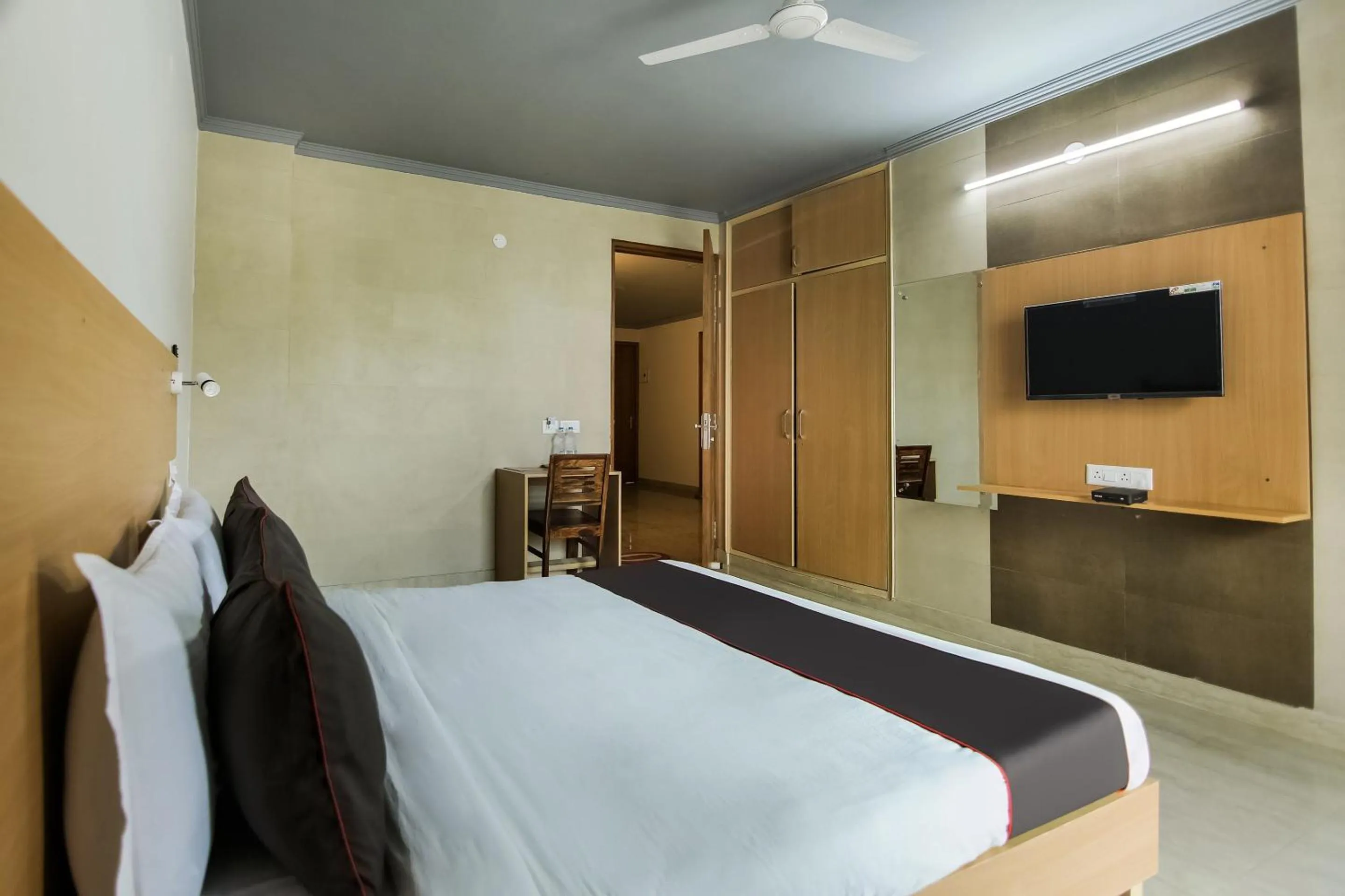 Bedroom in Hotel O VIJAYA RESIDENCY