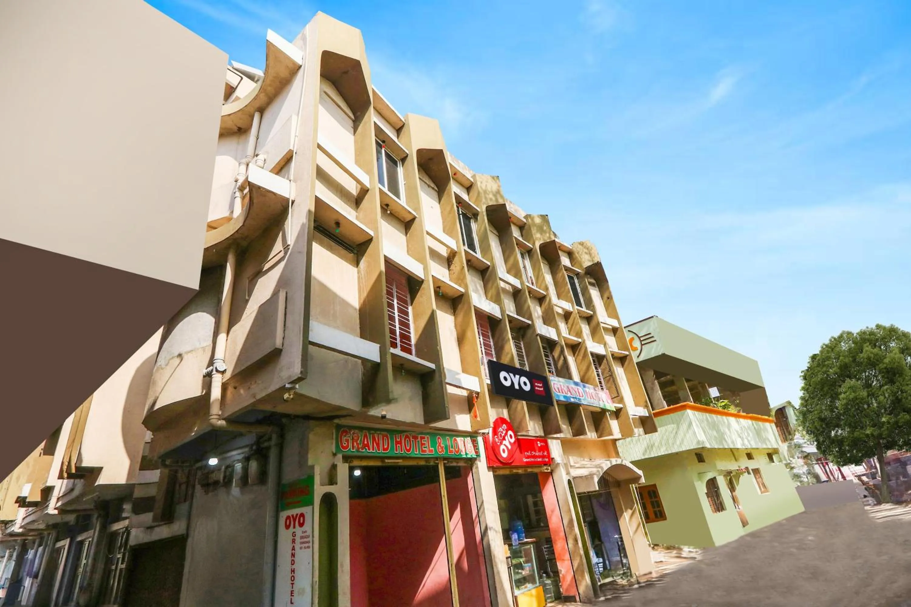 Facade/entrance in Hotel O Grand Hotel And Lodge