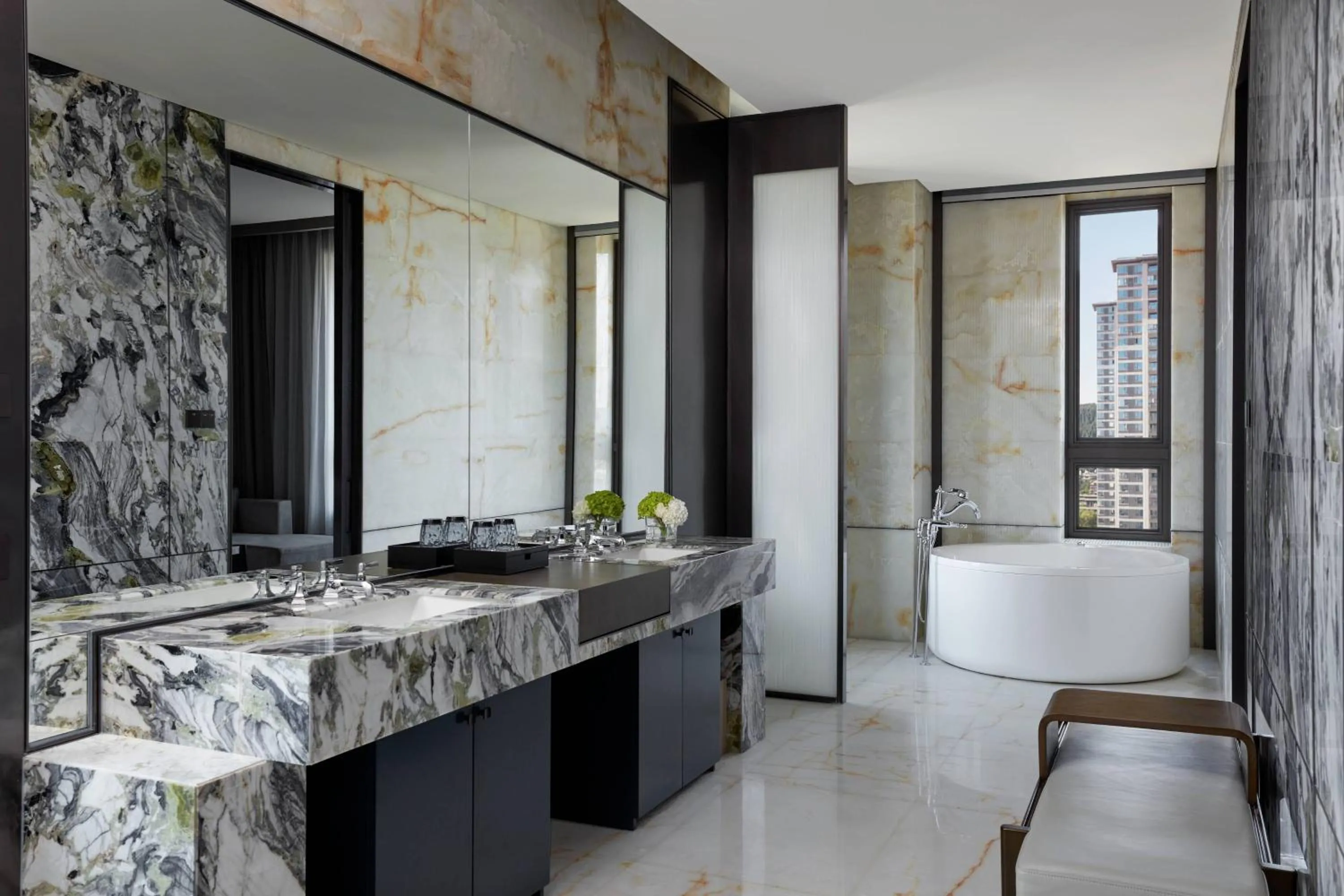 Bathroom in Wuhan Marriott Hotel Optics Valley